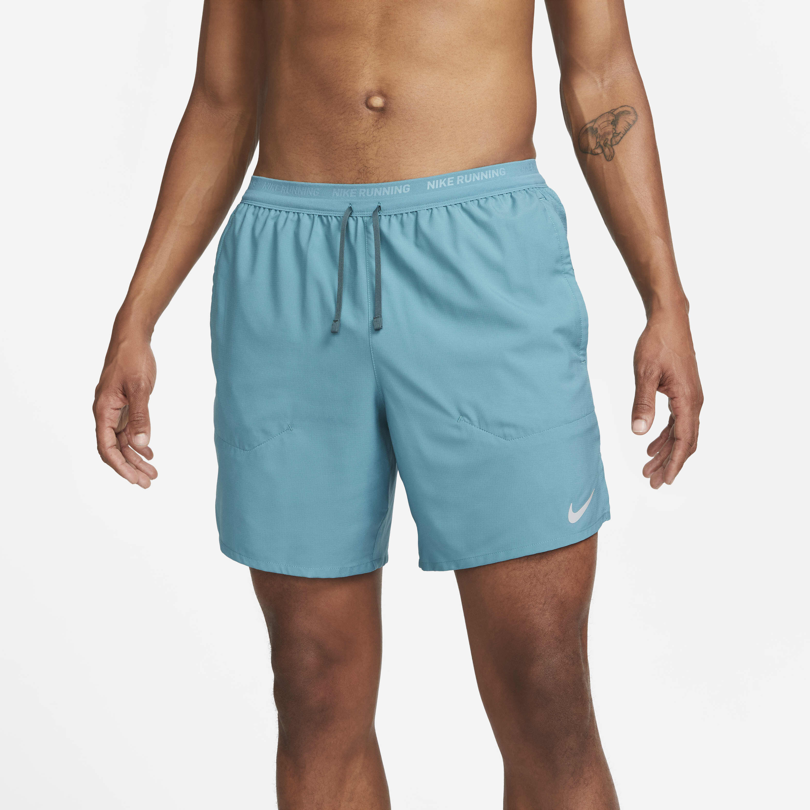 Nike Stride image number 1