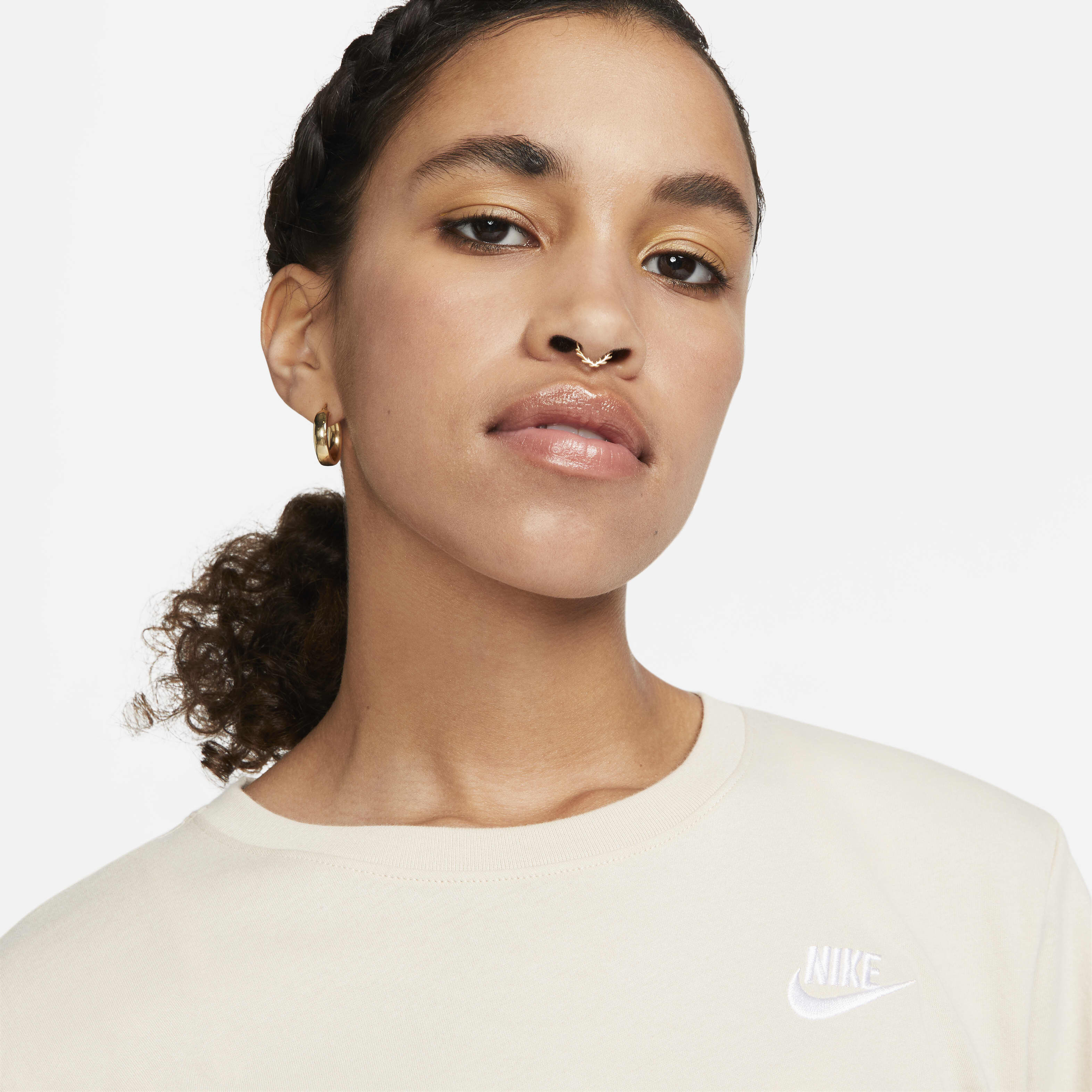 Nike Sportswear Club Essentials image number 2
