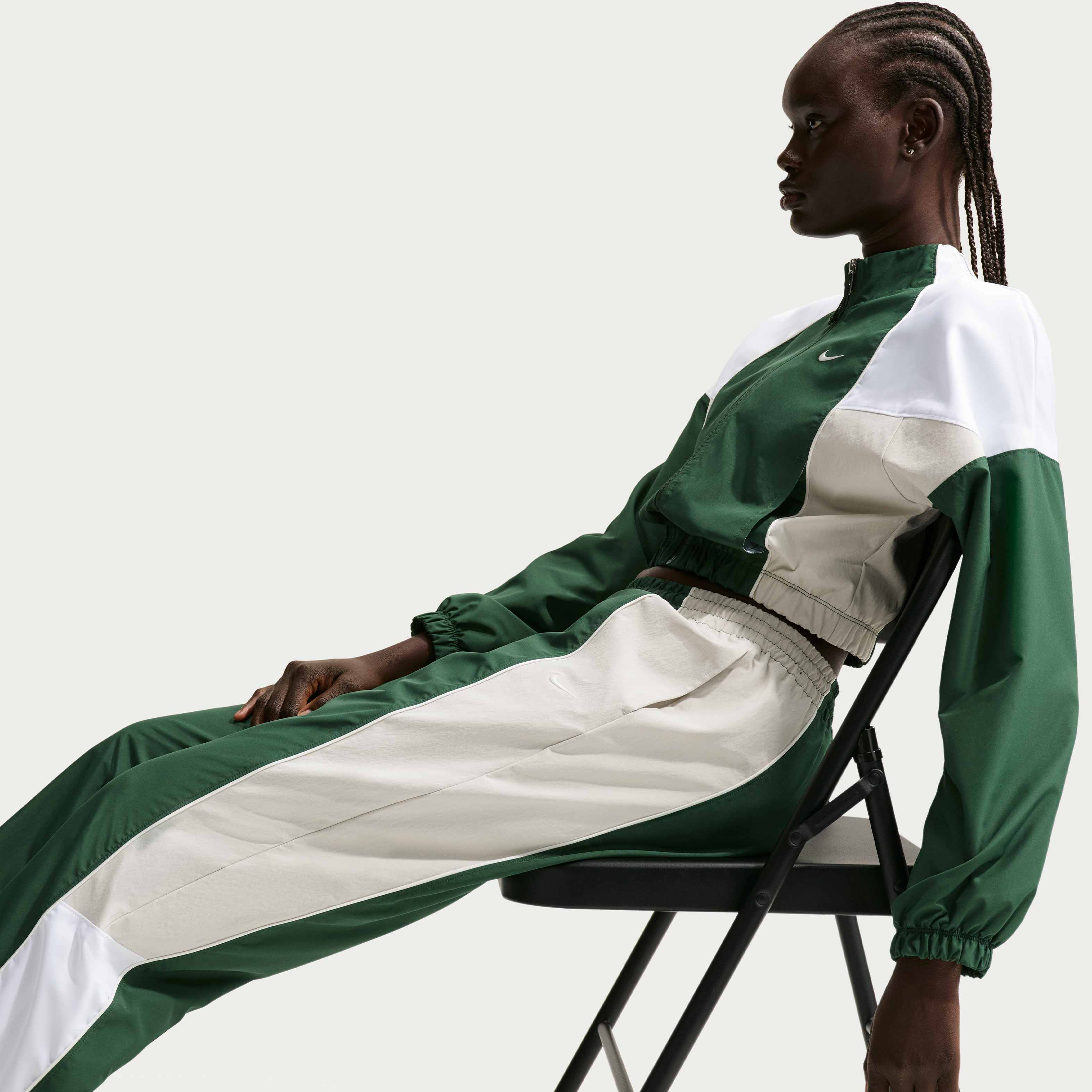 نايكي سبورتسوير image number 3