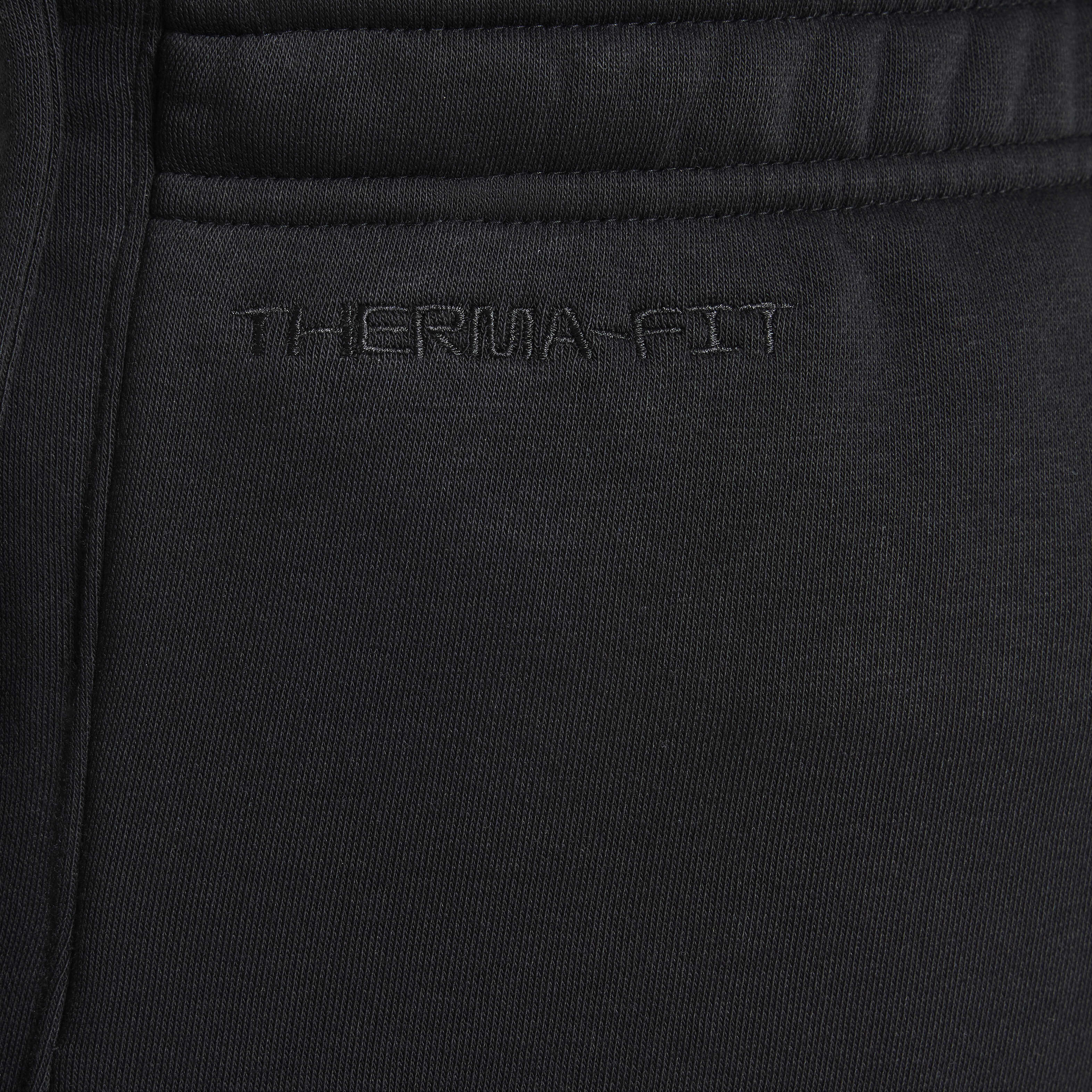 LeBron Standard Issue image number 6