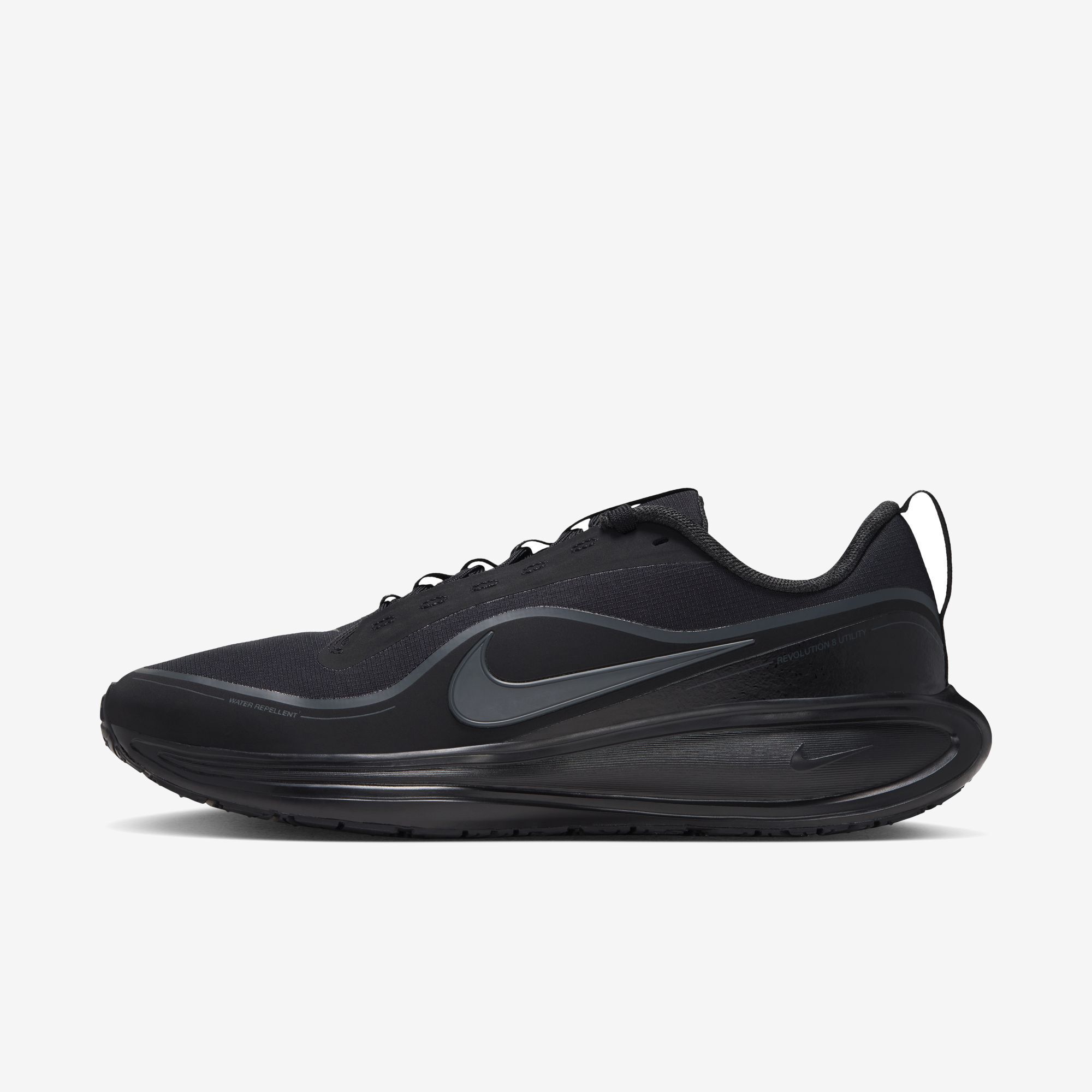 Nike Revolution 8 Utility image number 0