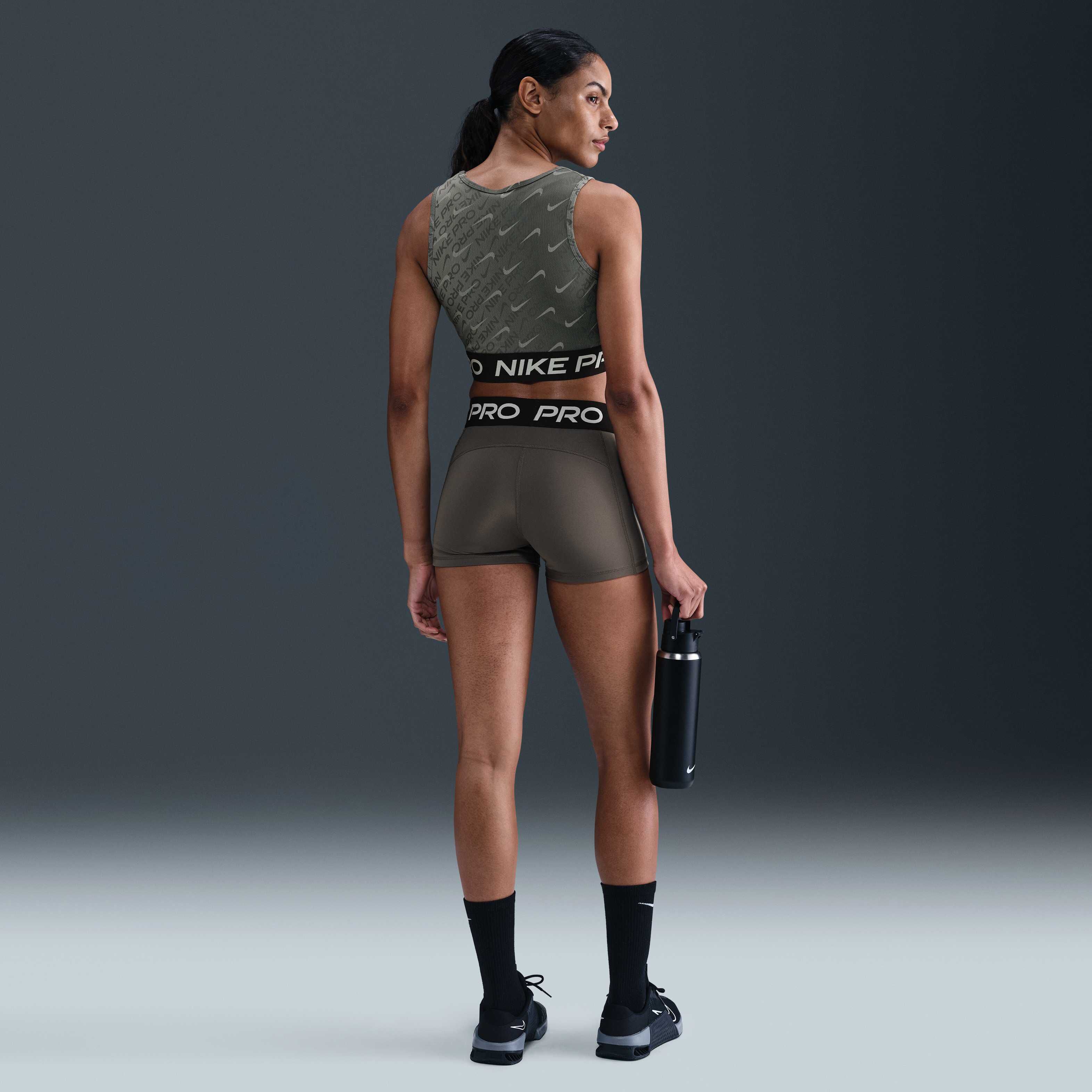 Nike Pro image number 4