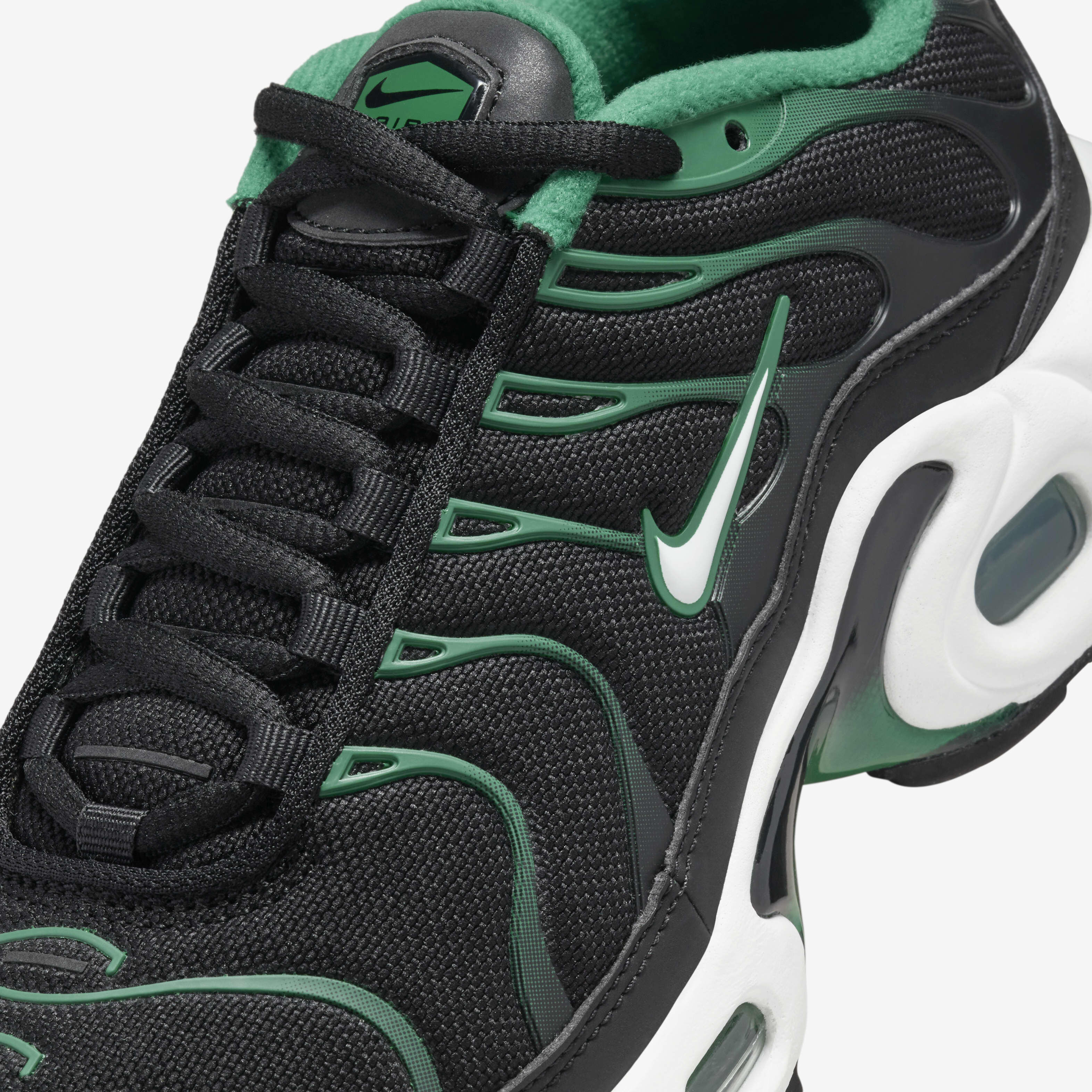 Buy Nike Air Max Plus Older Kids Shoes Nike Kuwait Official