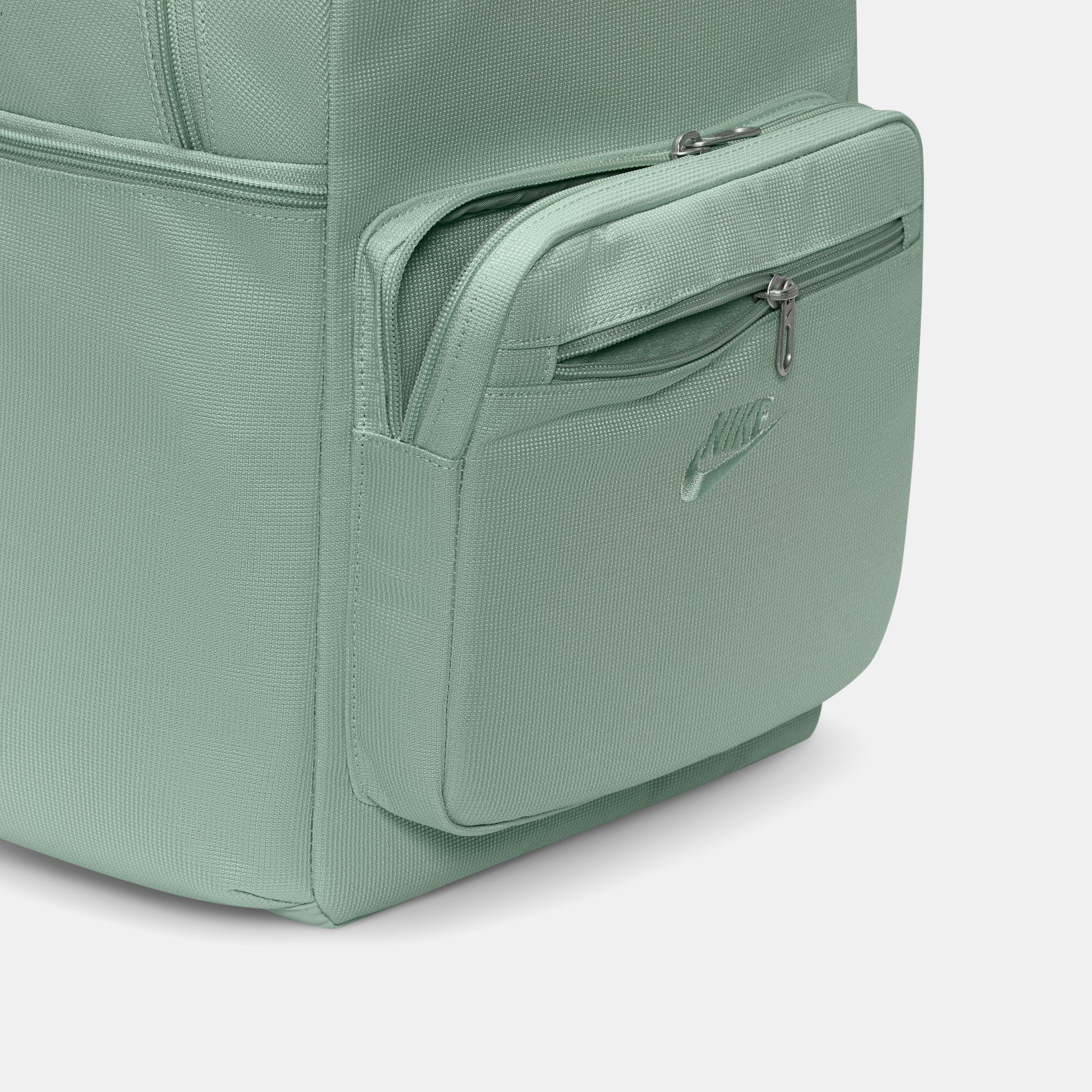 نايكي هيريتاج يوجين 2.0 image number 5