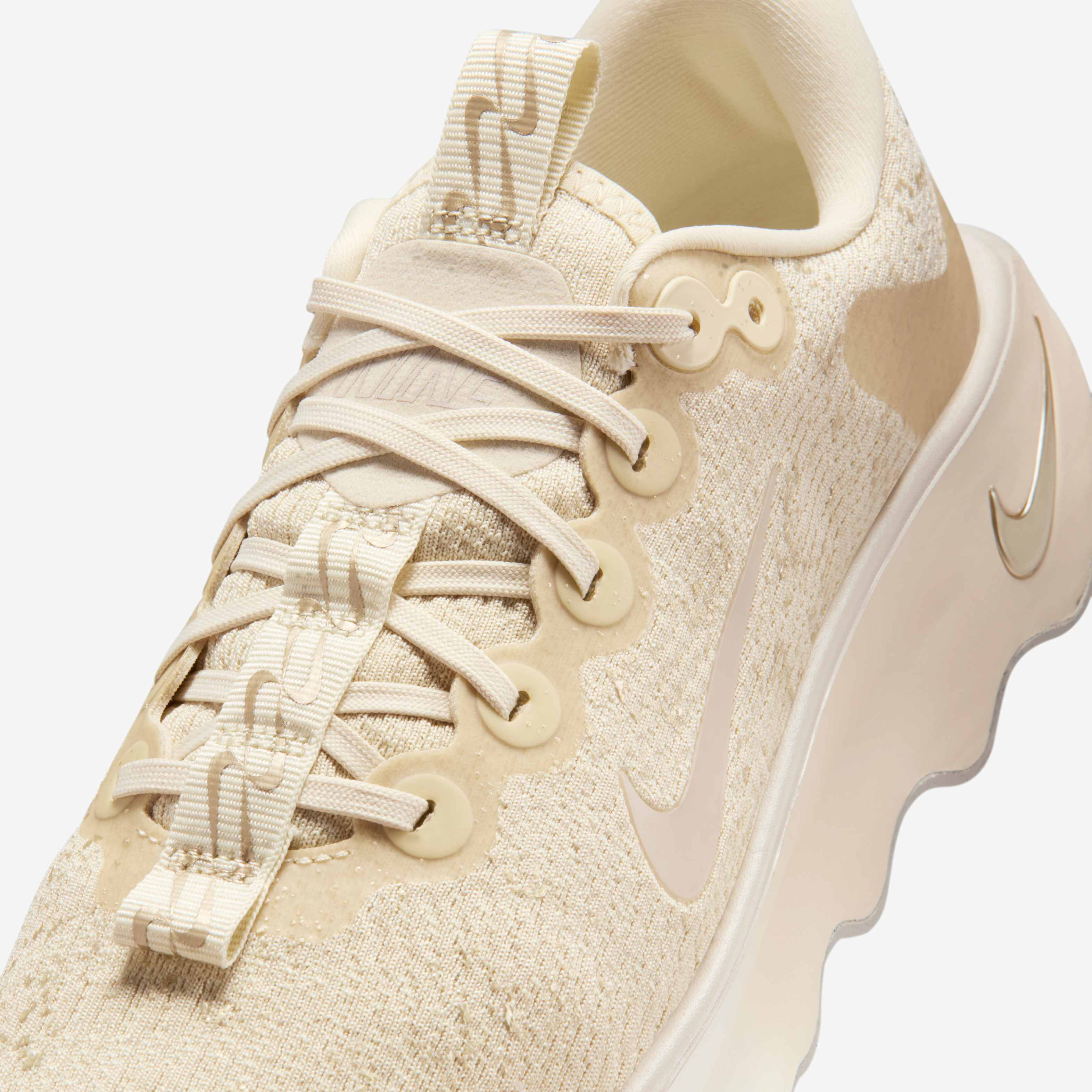 نايكي موتيفا SE image number 6