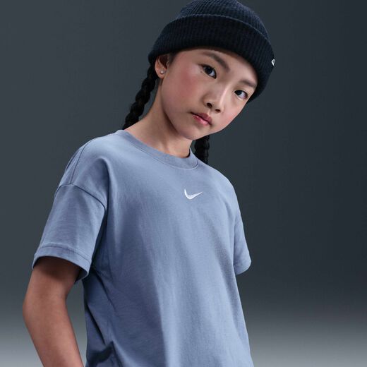 Nike Sportswear Essential