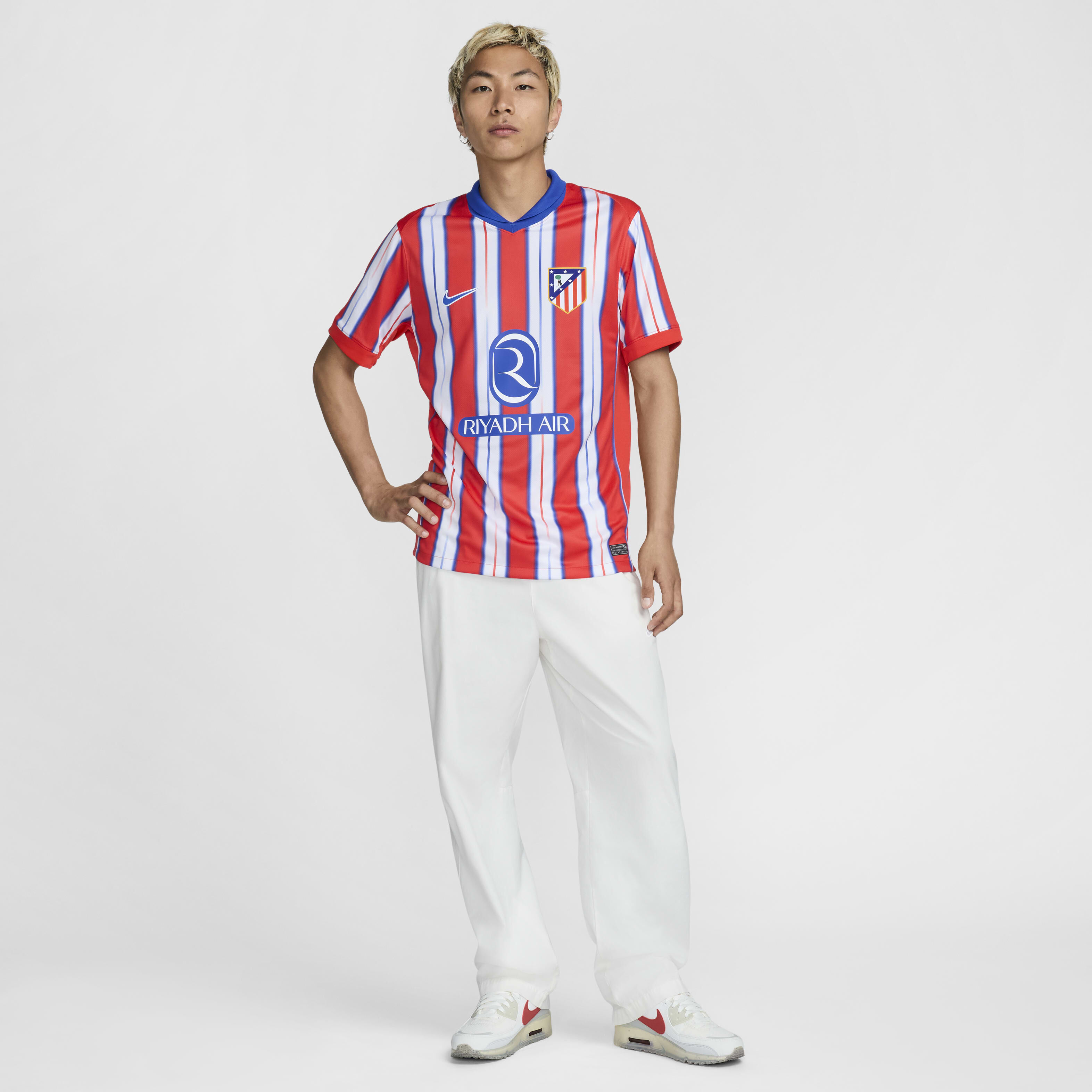 Buy Atlético Madrid 2024/25 Stadium Home Men's Nike Dri-FIT Buy Atlético Madrid 2024/25 Stadium Home Men's Nike Dri-FIT
