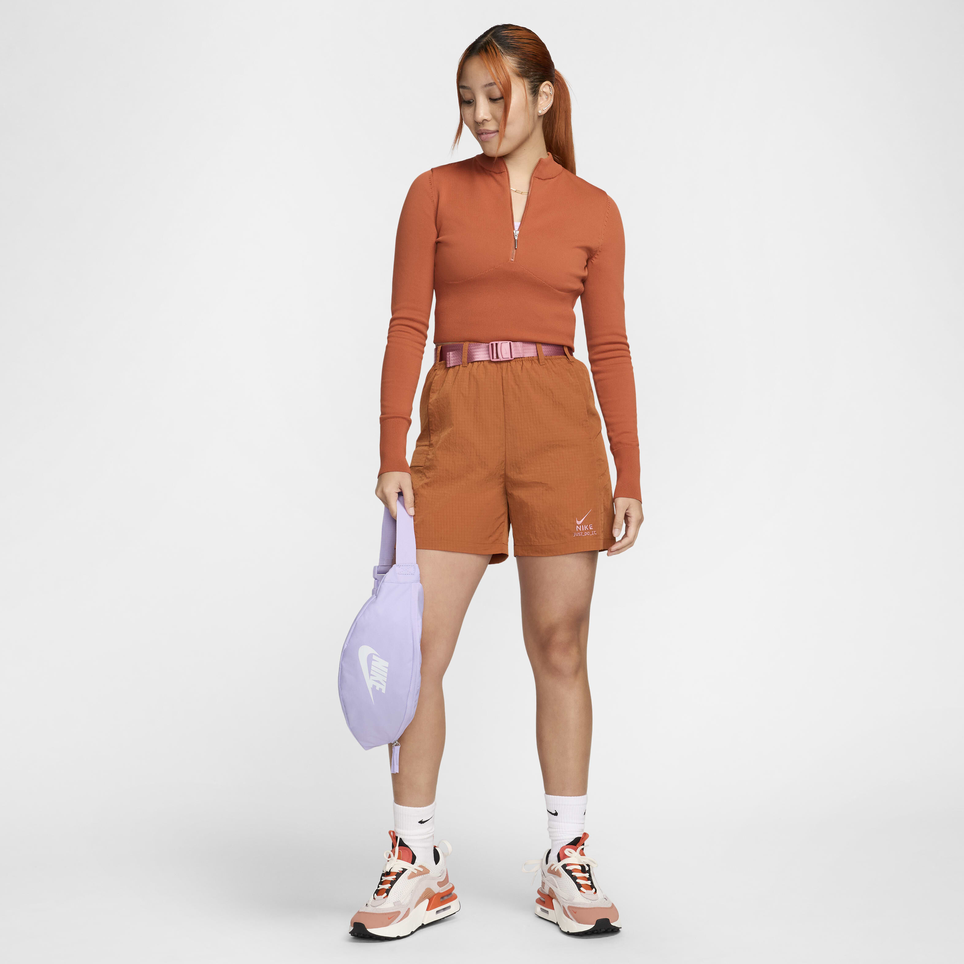 نايكي هيرتج image number 8