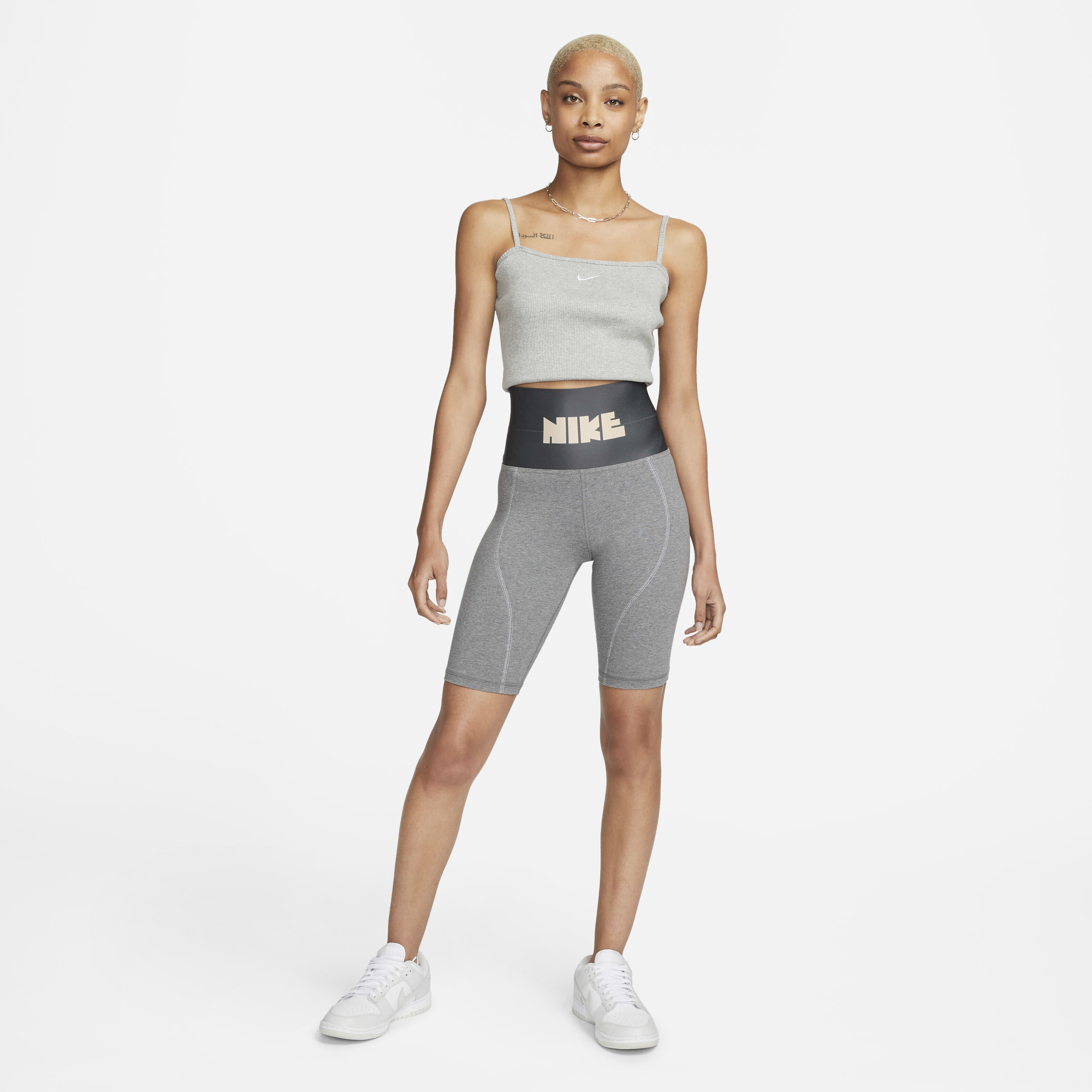 نايكي سبورتسوير سيركا 72 image number 3