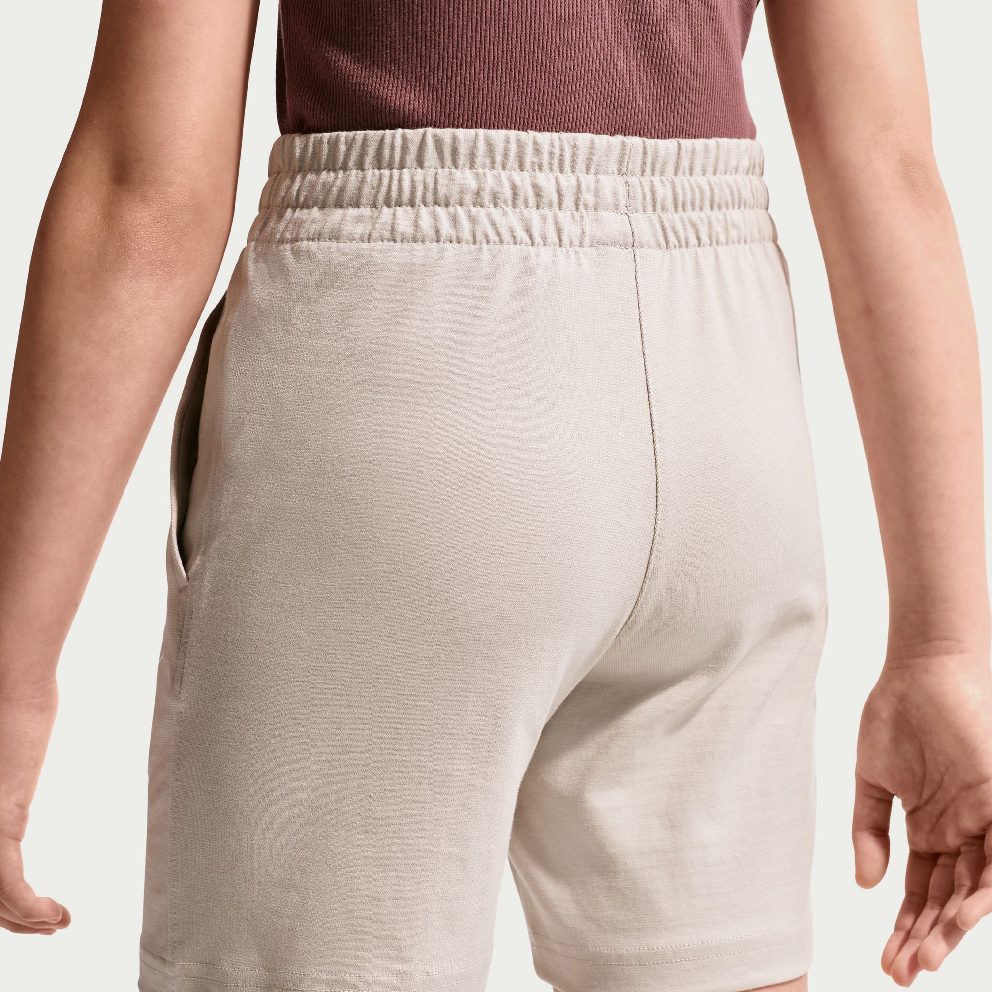 نايكي سبورتسوير كلوب image number 4