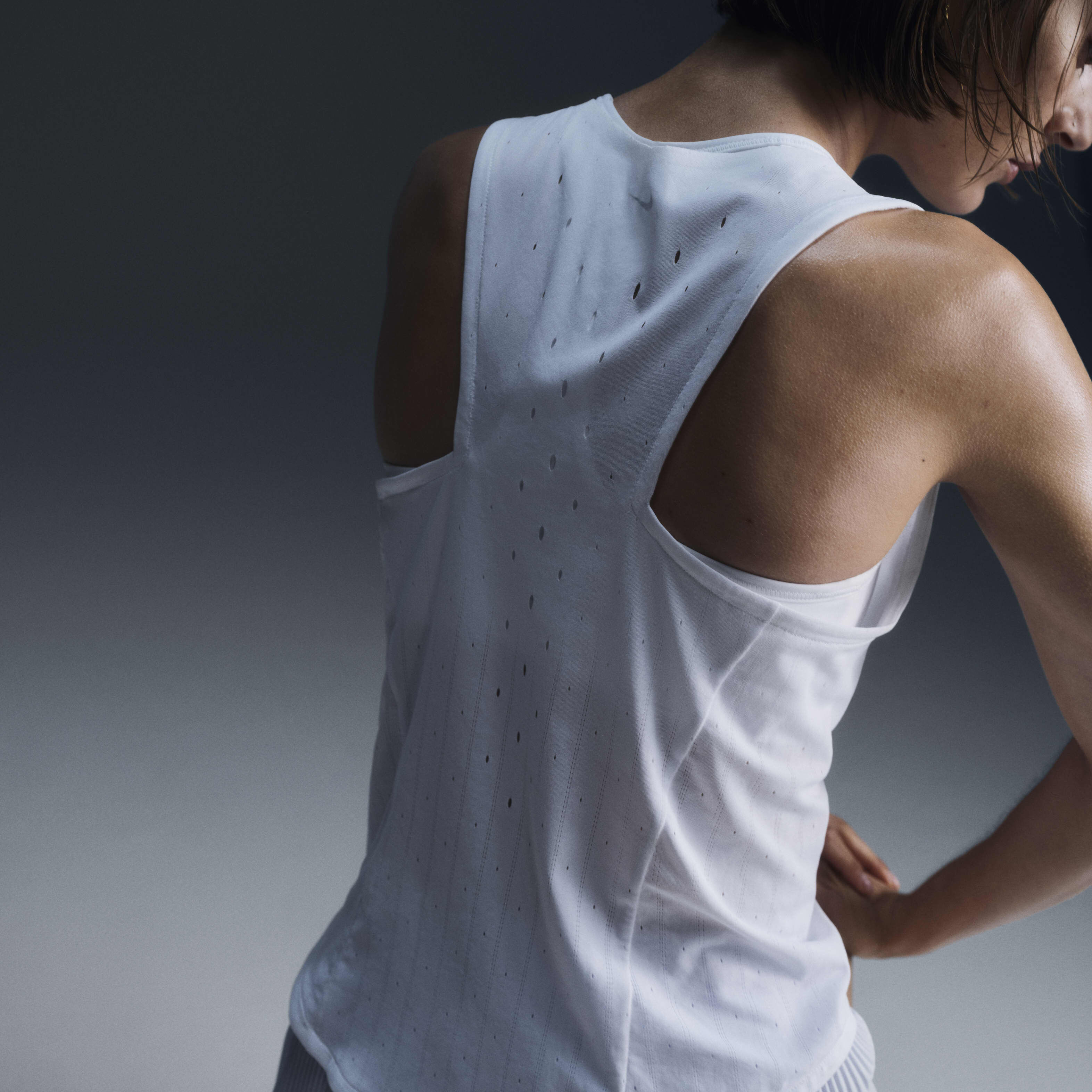 Nike AeroSwift image number 2