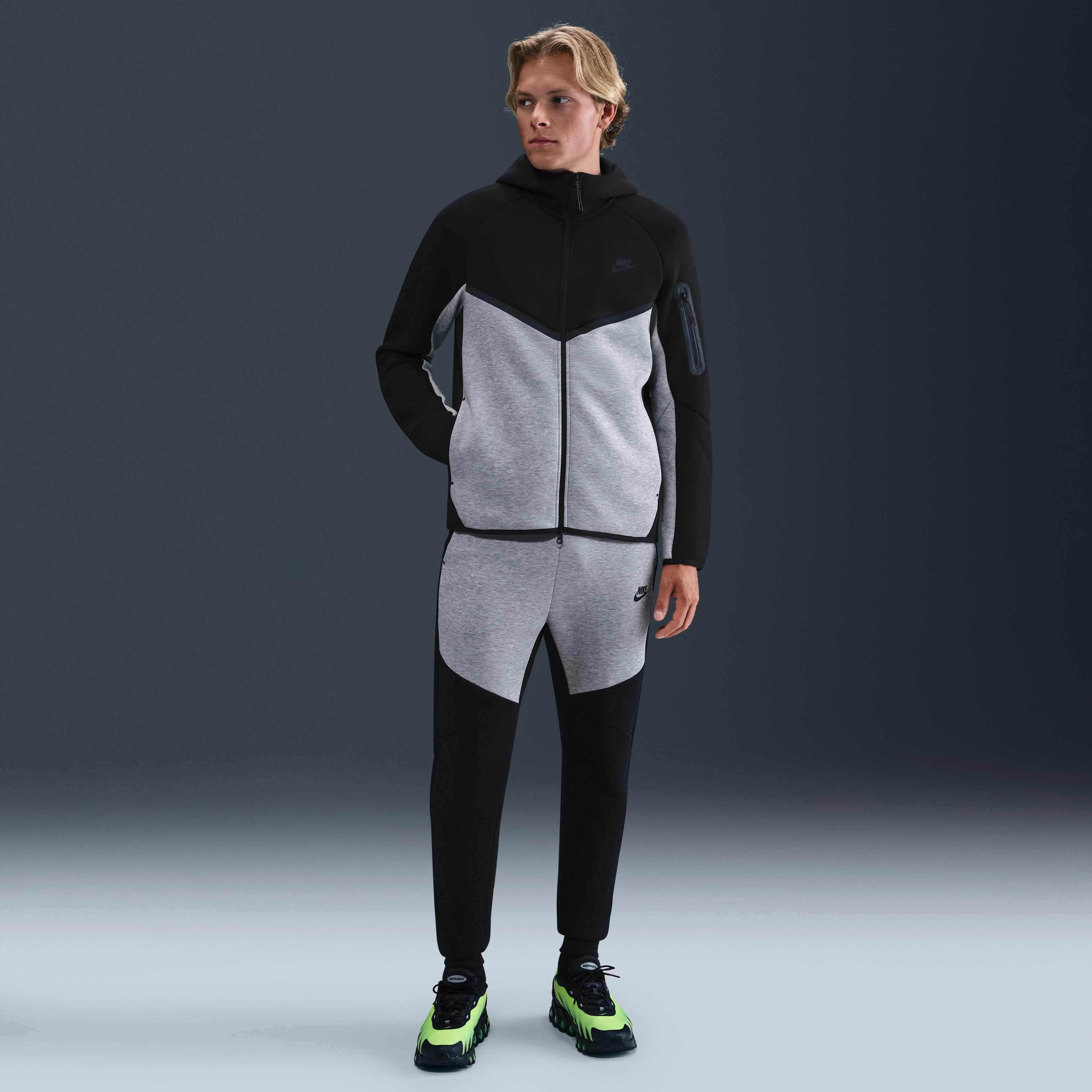 Nike Tech image number 3