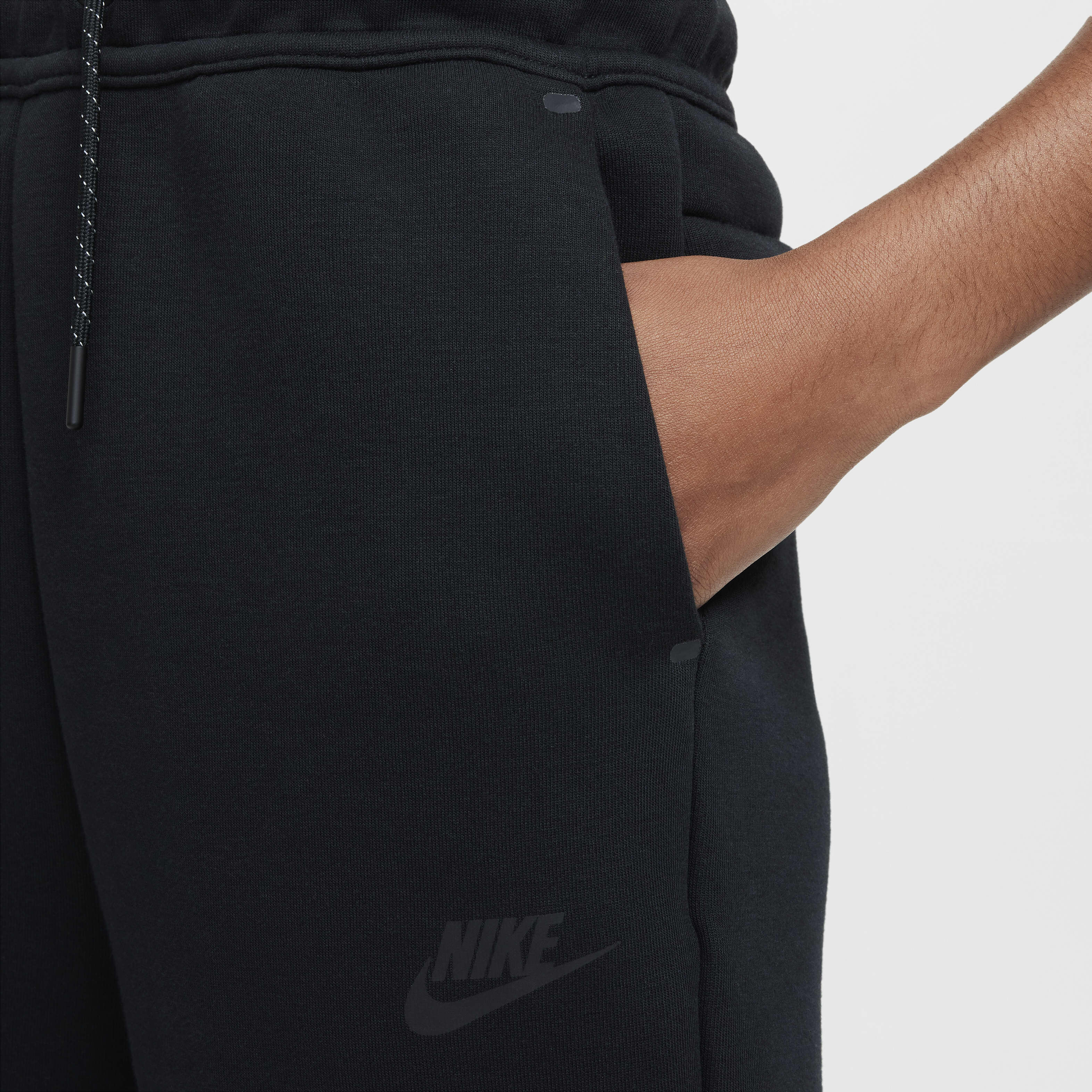 Nike Sportswear Tech Fleece image number 3
