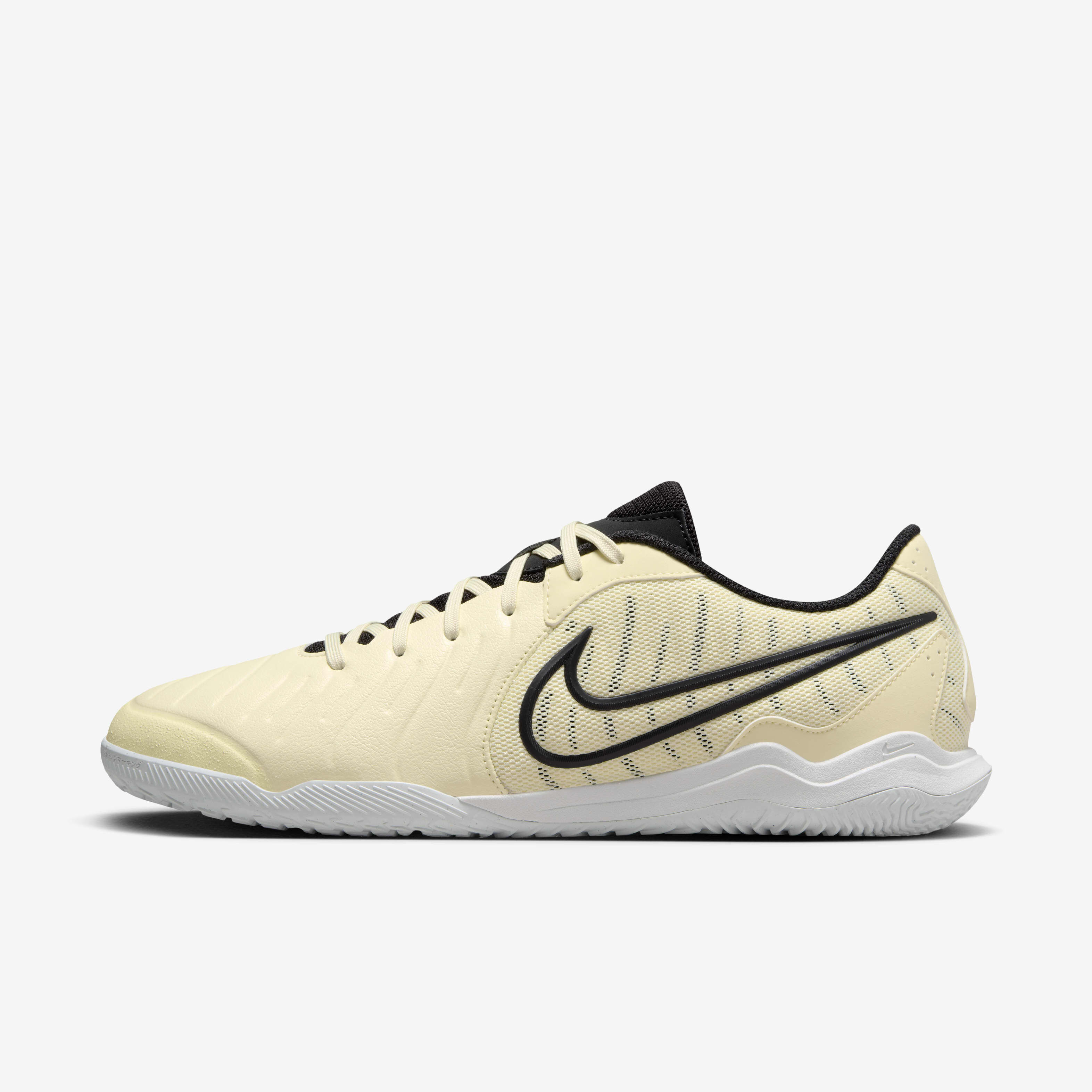 Indoor nike tiempo discount