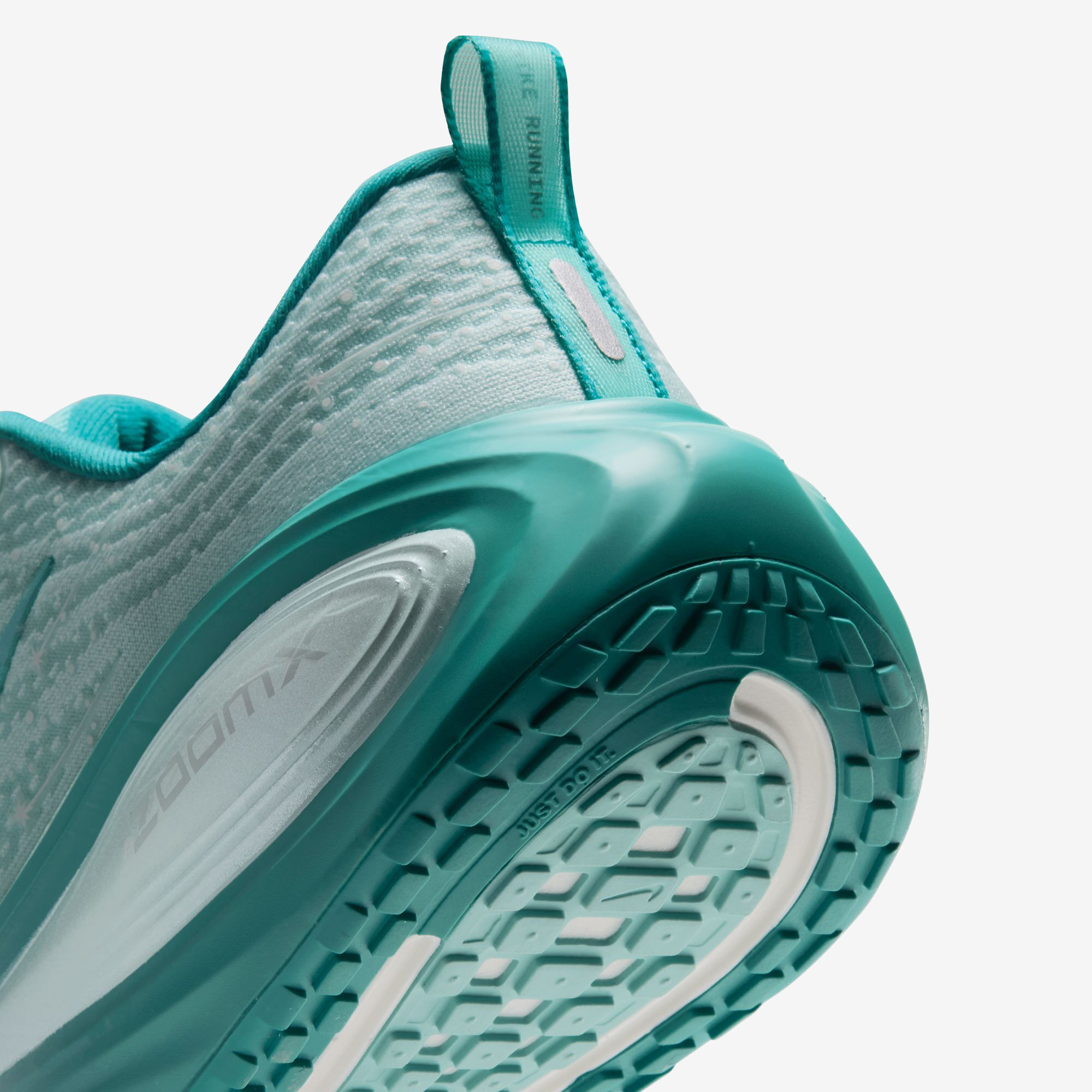 Nike Vomero Plus image number 9