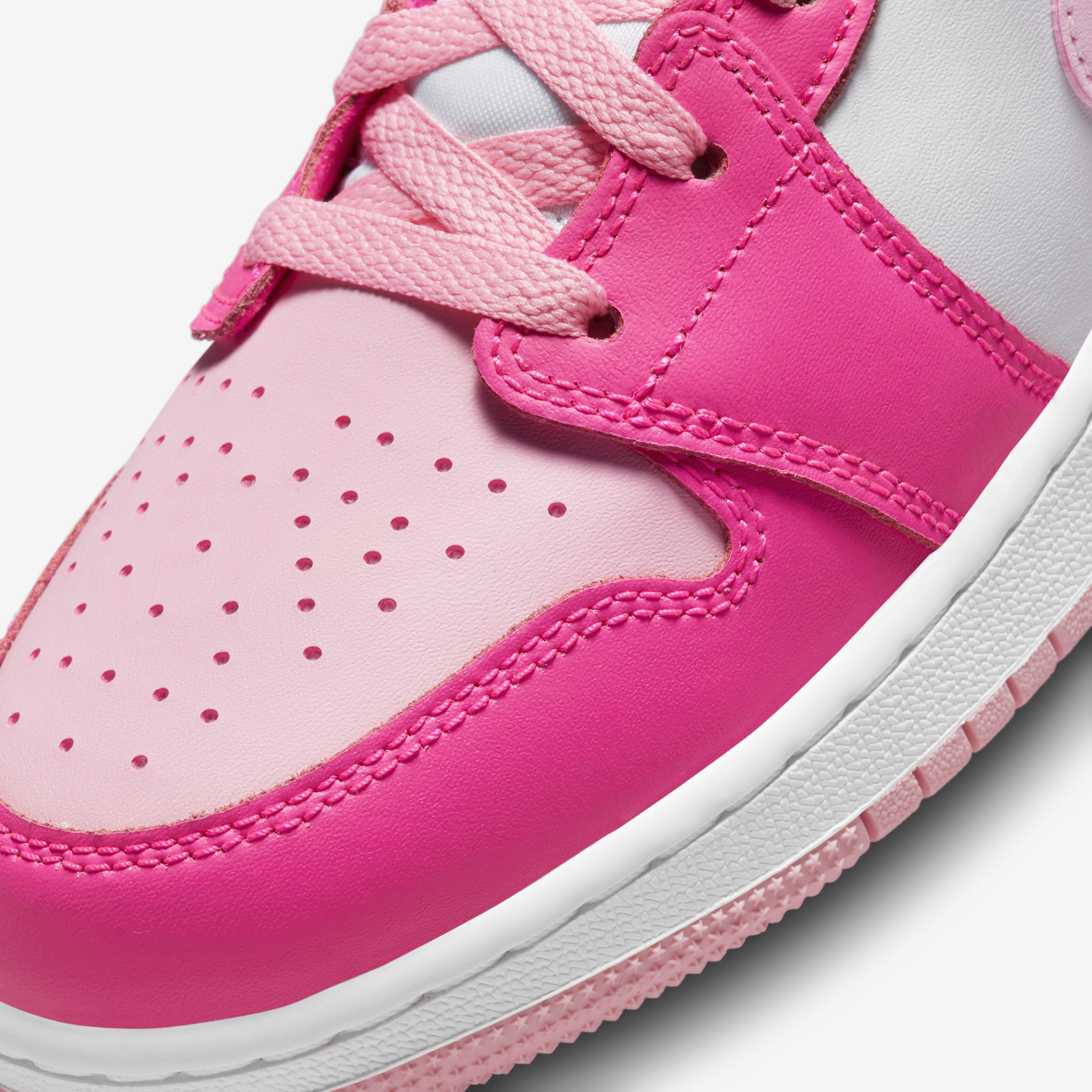 اير جوردن 1 ميد image number 6