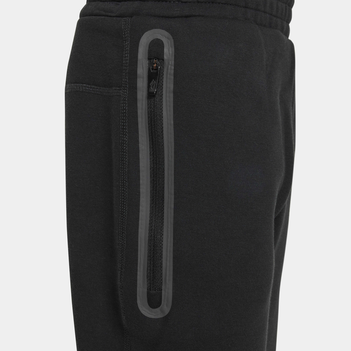 طقم نايكي سبورتسوير تك فليس بسحاب كامل image number 8 طقم نايكي سبورتسوير تك فليس بسحاب كامل image number 8