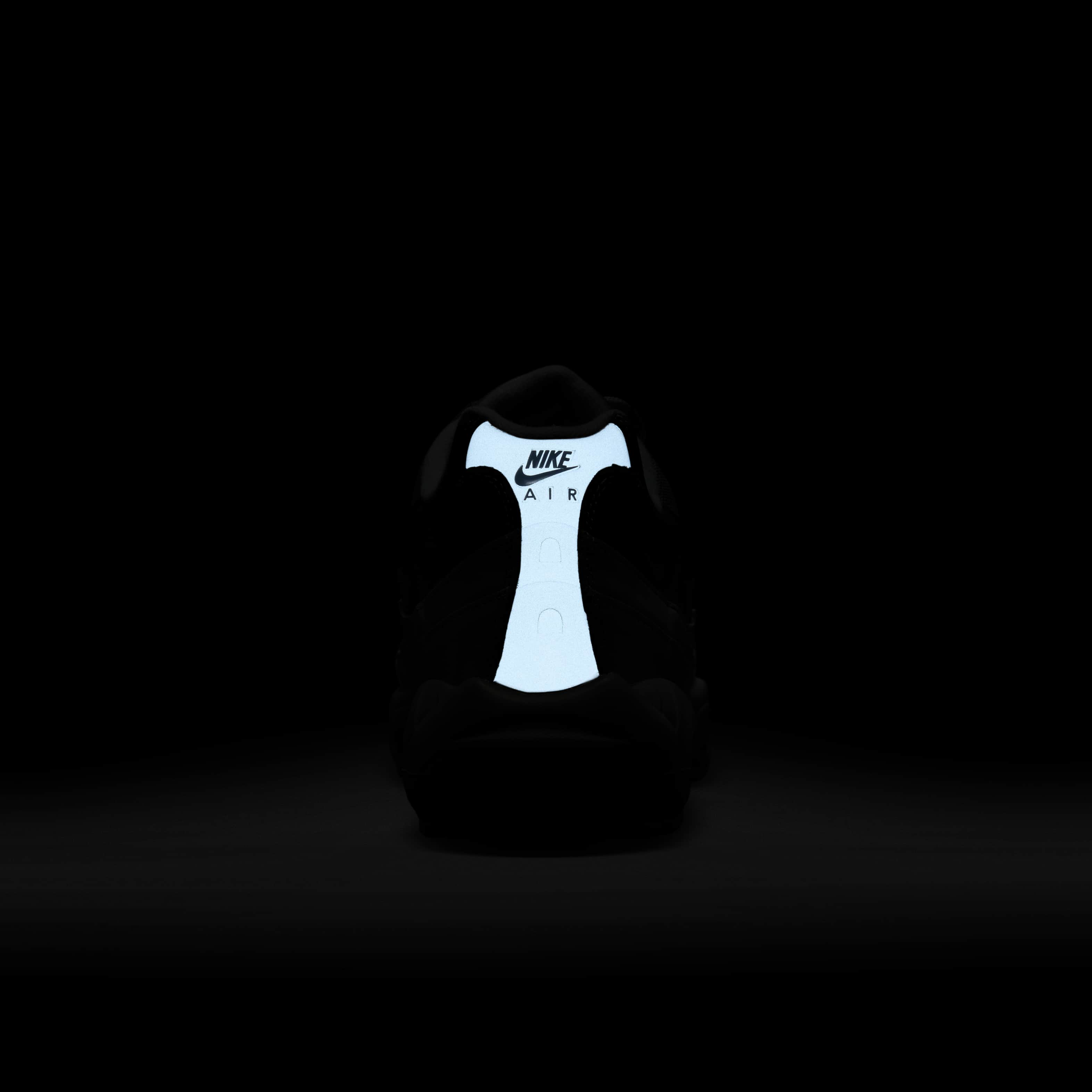 Nike Air Max 95 image number 9