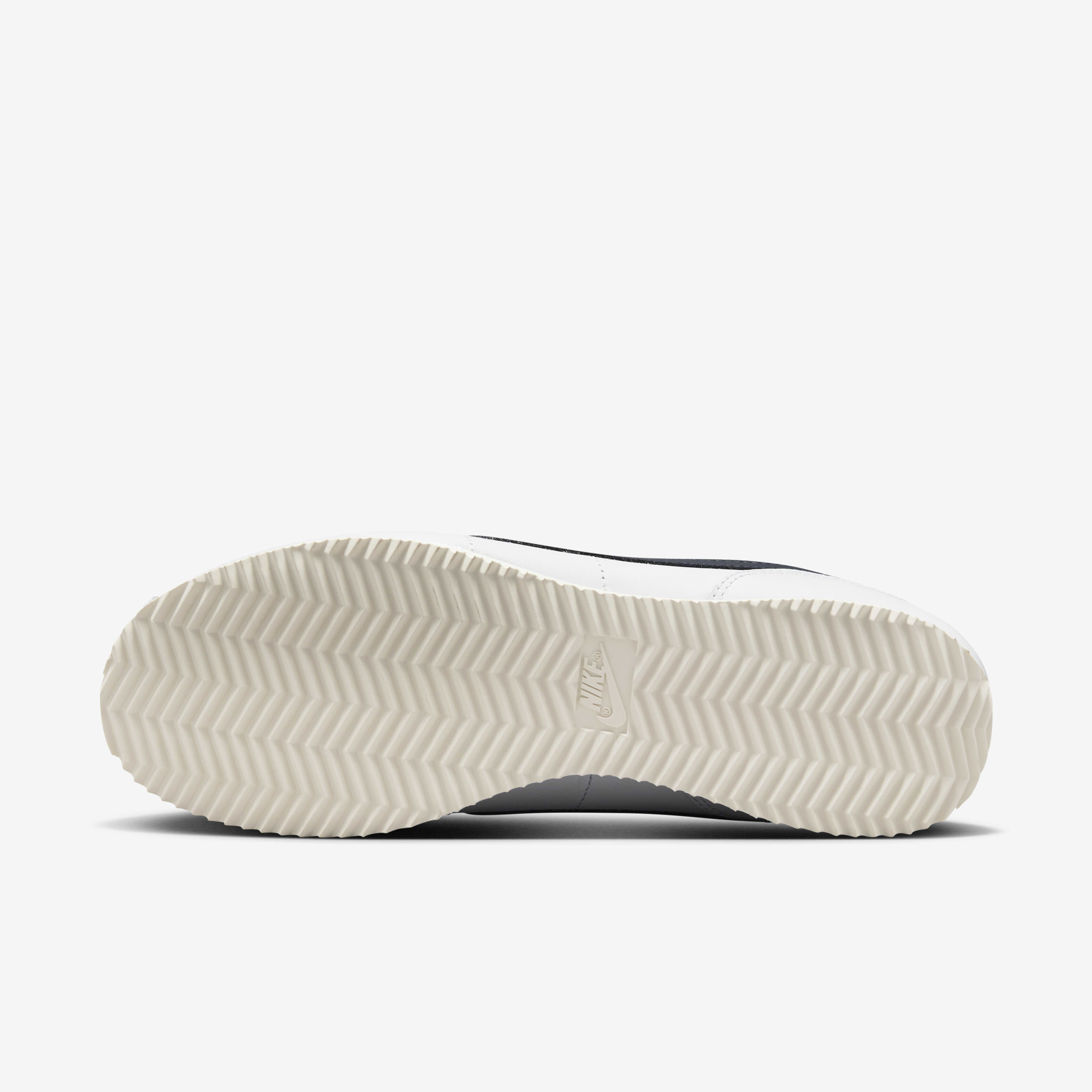 نايكي كورتيز ليذر image number 1