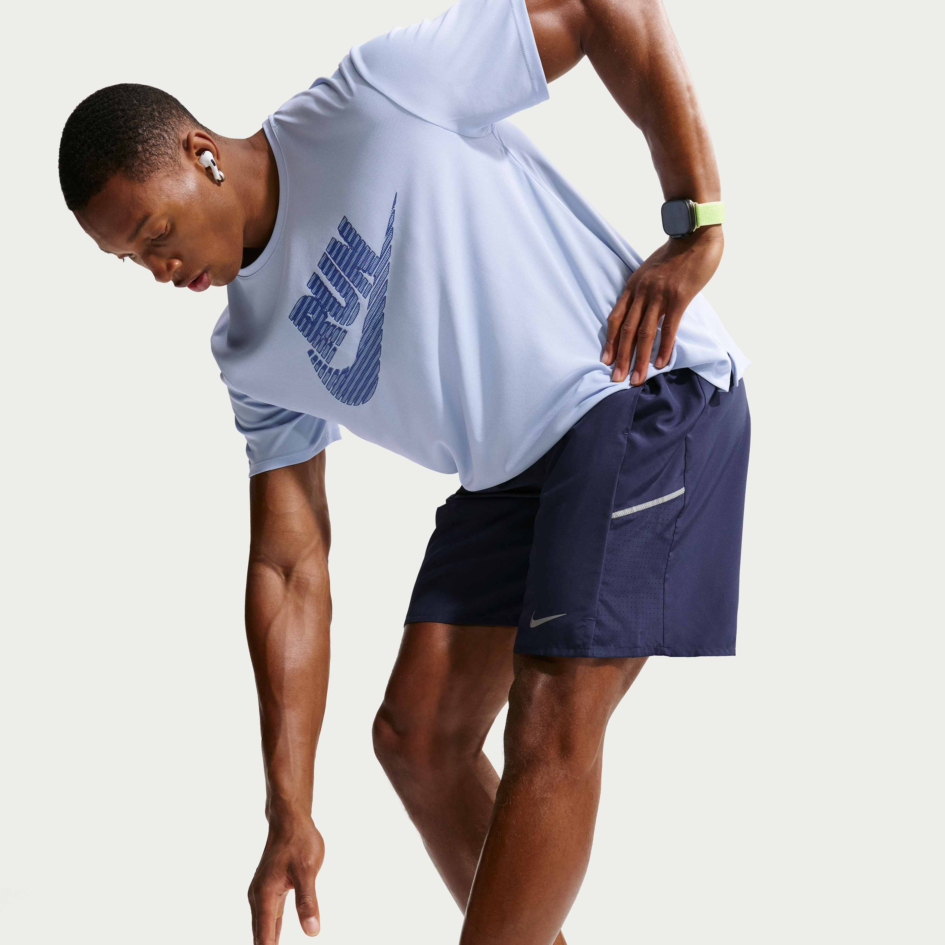 نايكي ميلر image number 3