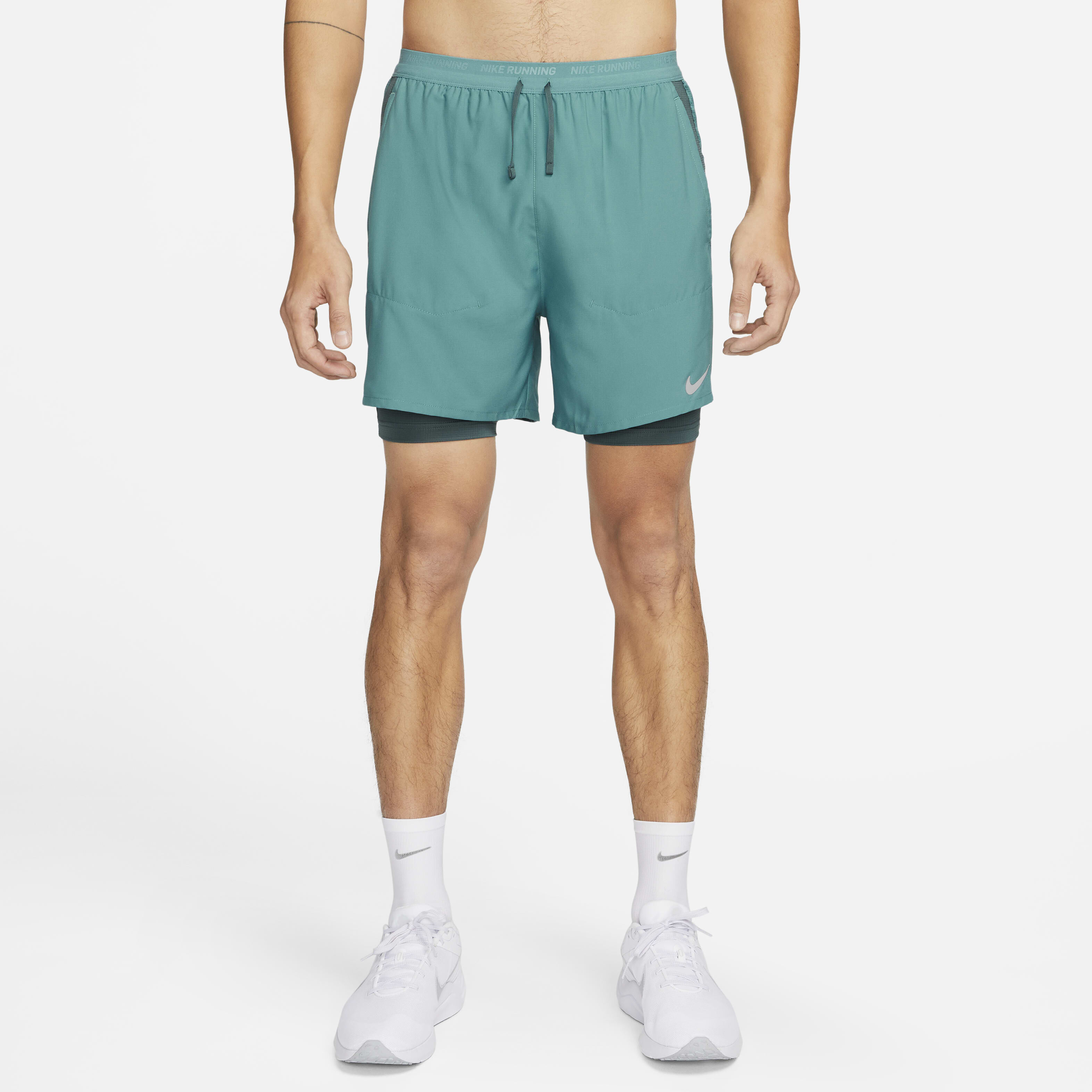Nike Stride image number 0