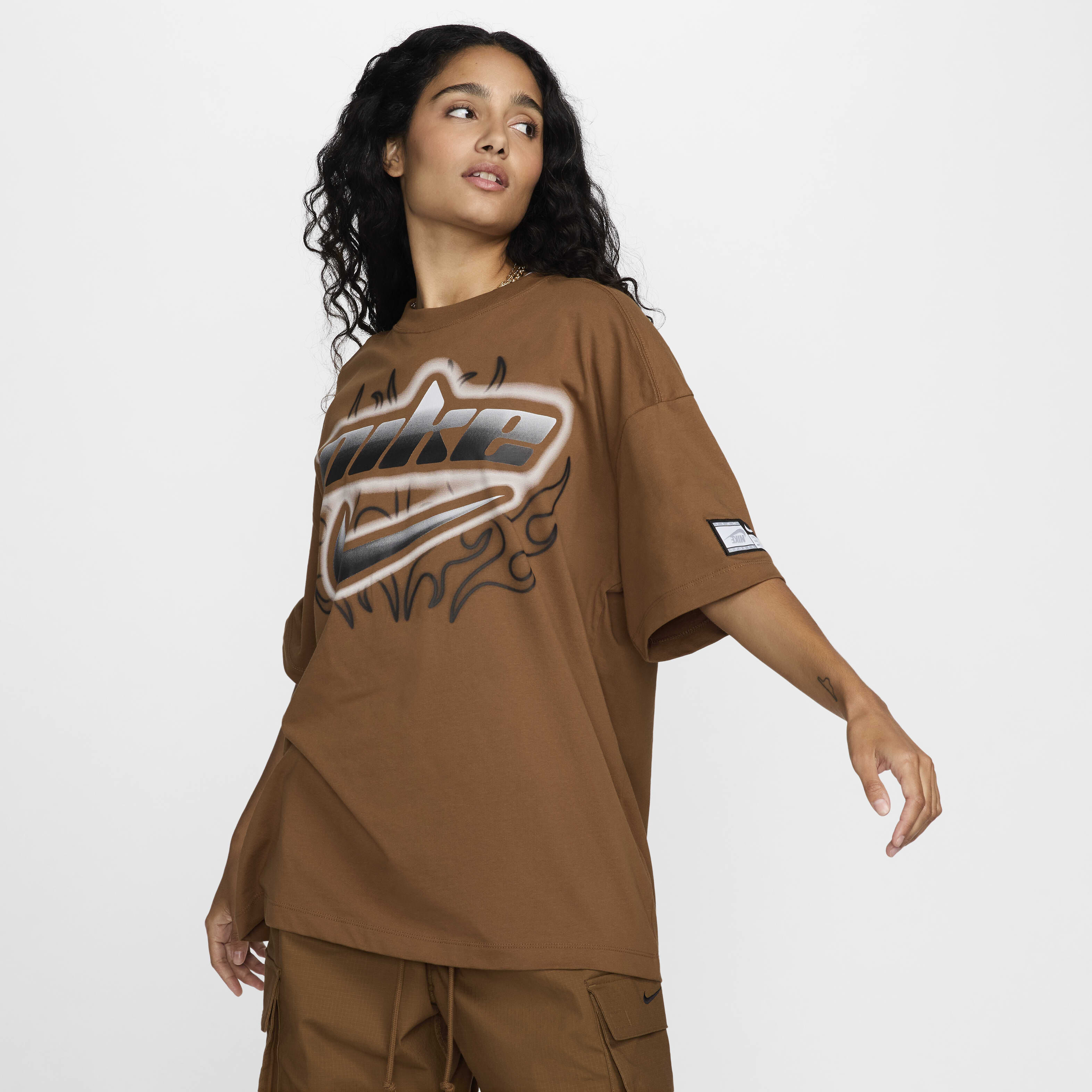 Womens oversized nike t shirt 2025