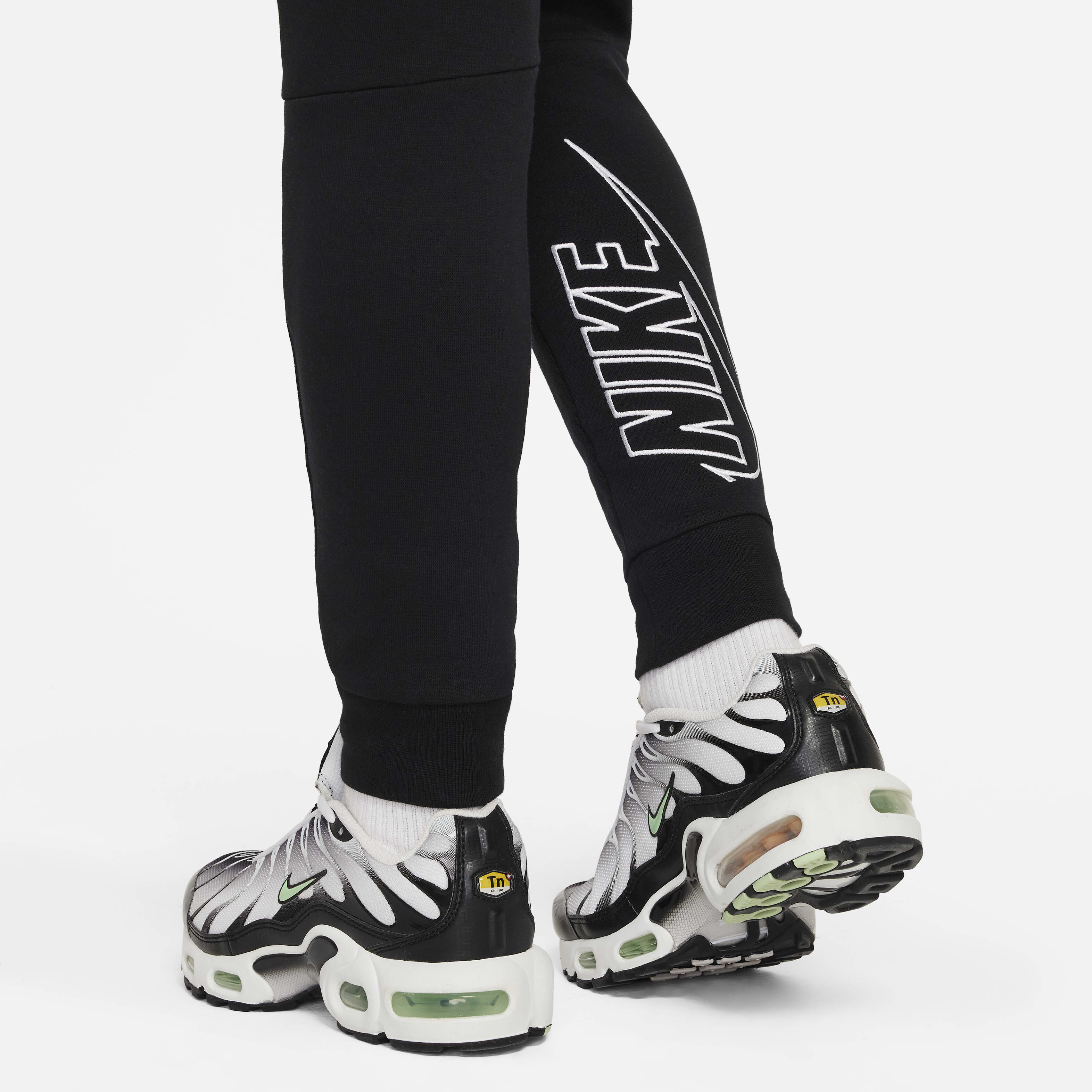 Nike Sportswear Tech Fleece image number 4