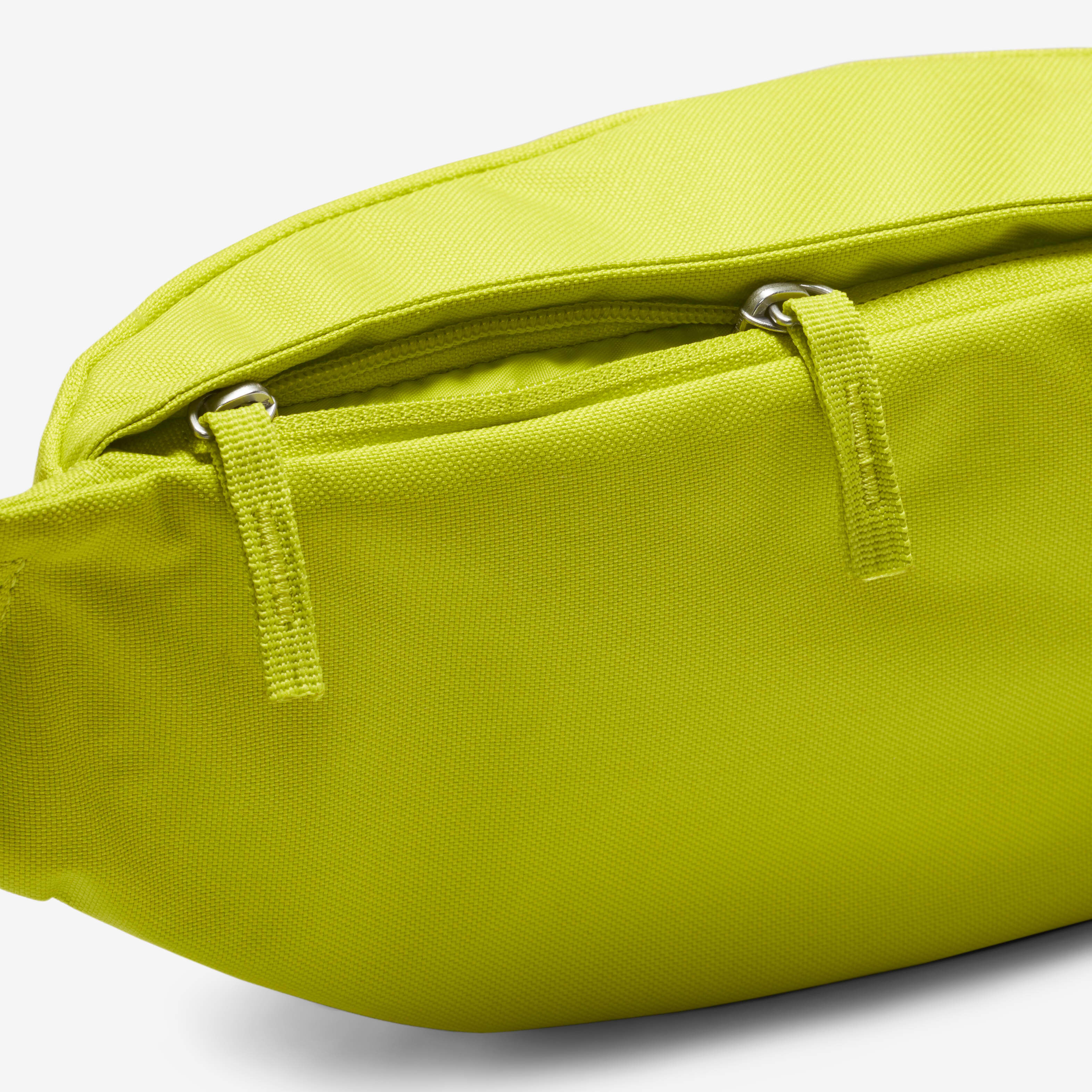 نايكي هيرتج image number 5