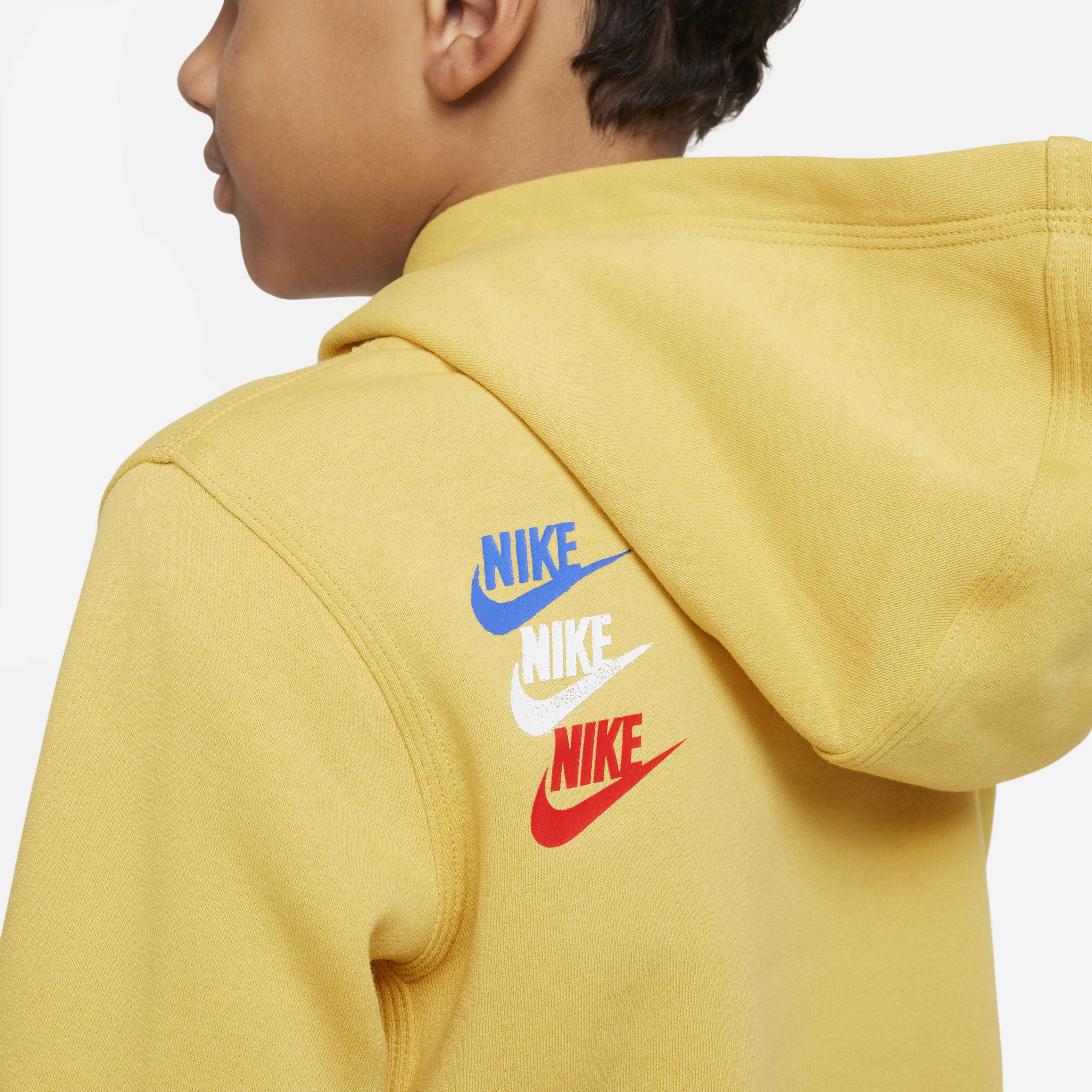 Nike Sportswear Standard Issue image number 4