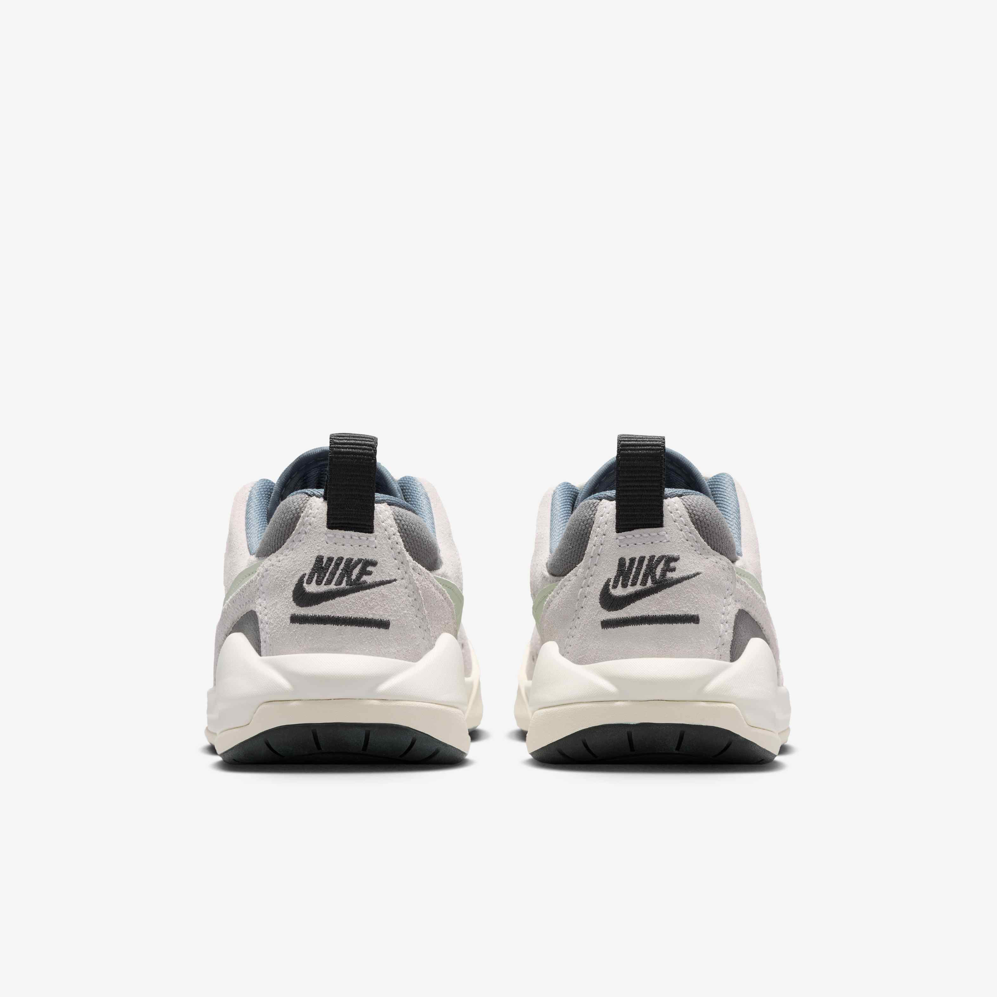 Zoom image