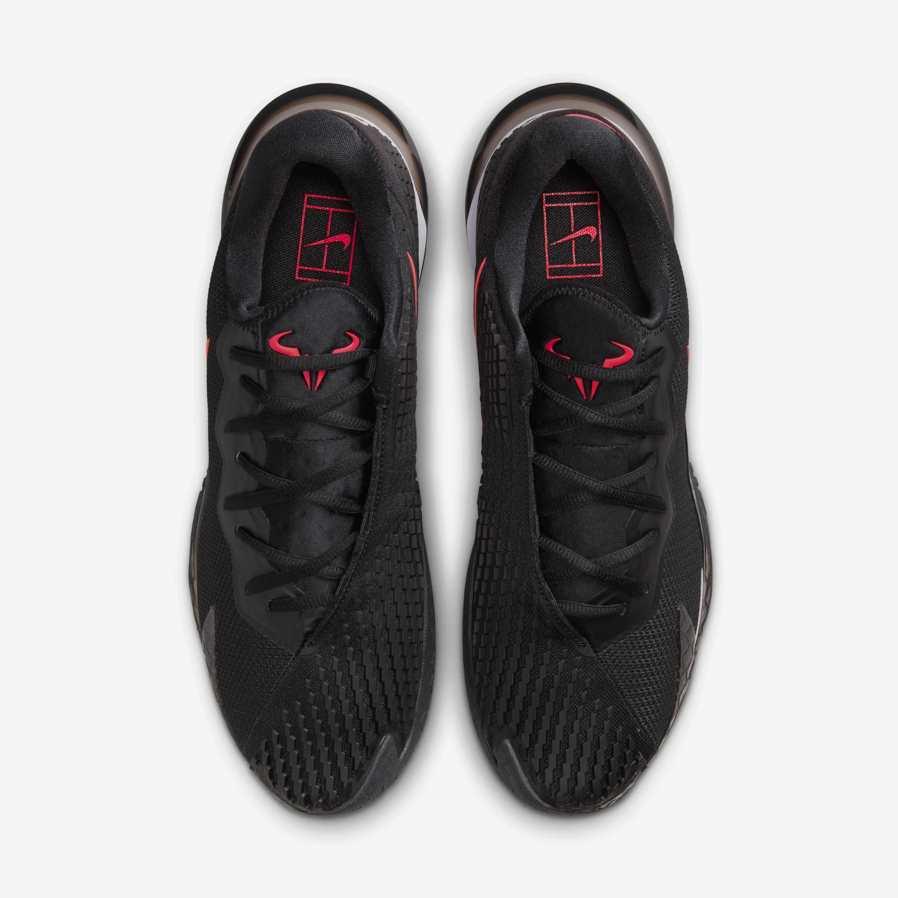Men's Zoom Vapor Cage 4 Rafa Tennis Shoe image number 3