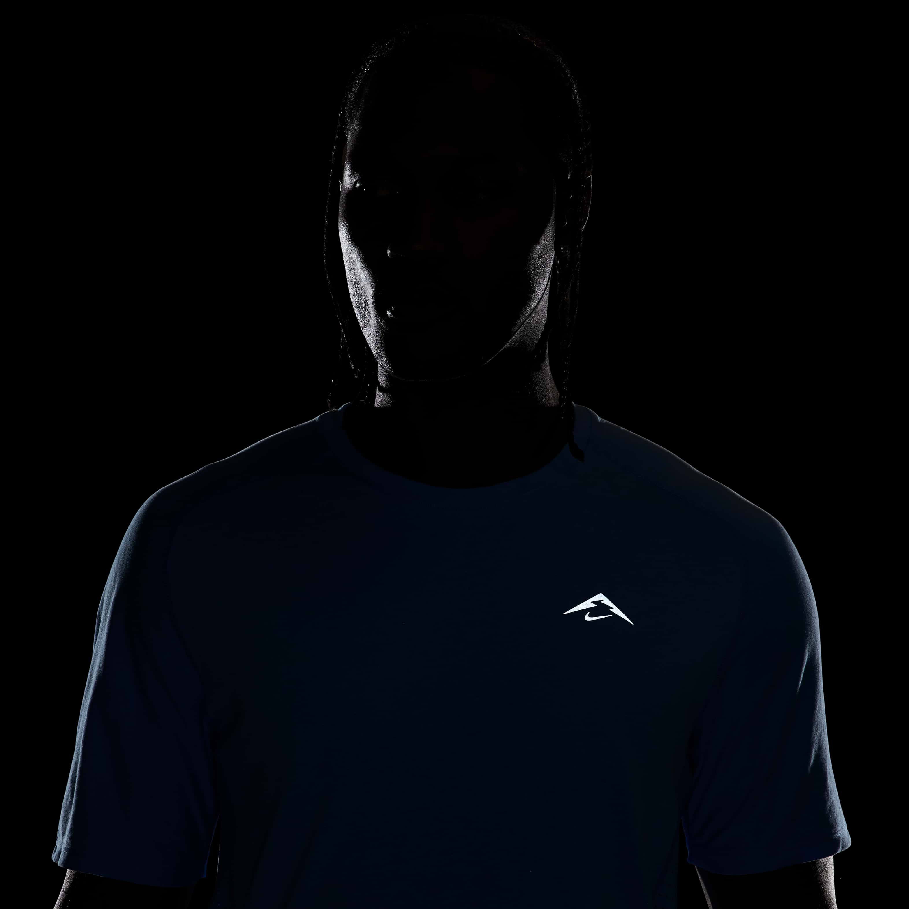 نايكي سولار تشيس image number 6