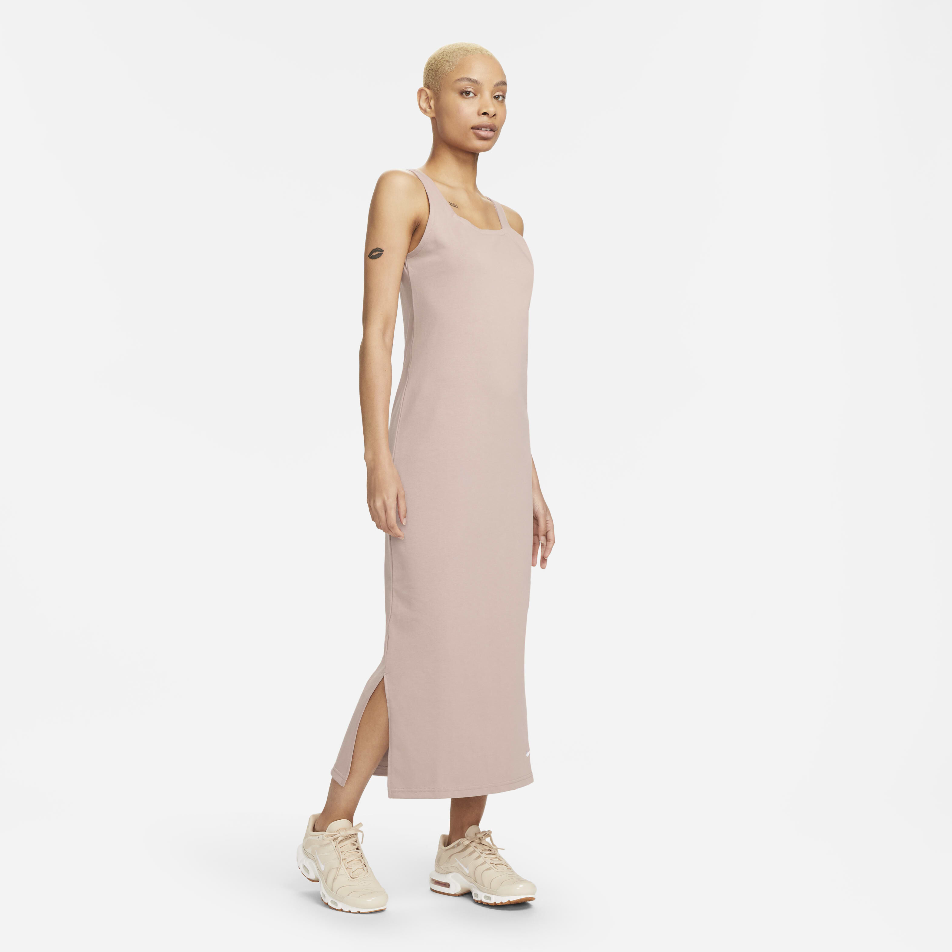 Nike Sportswear image number 0