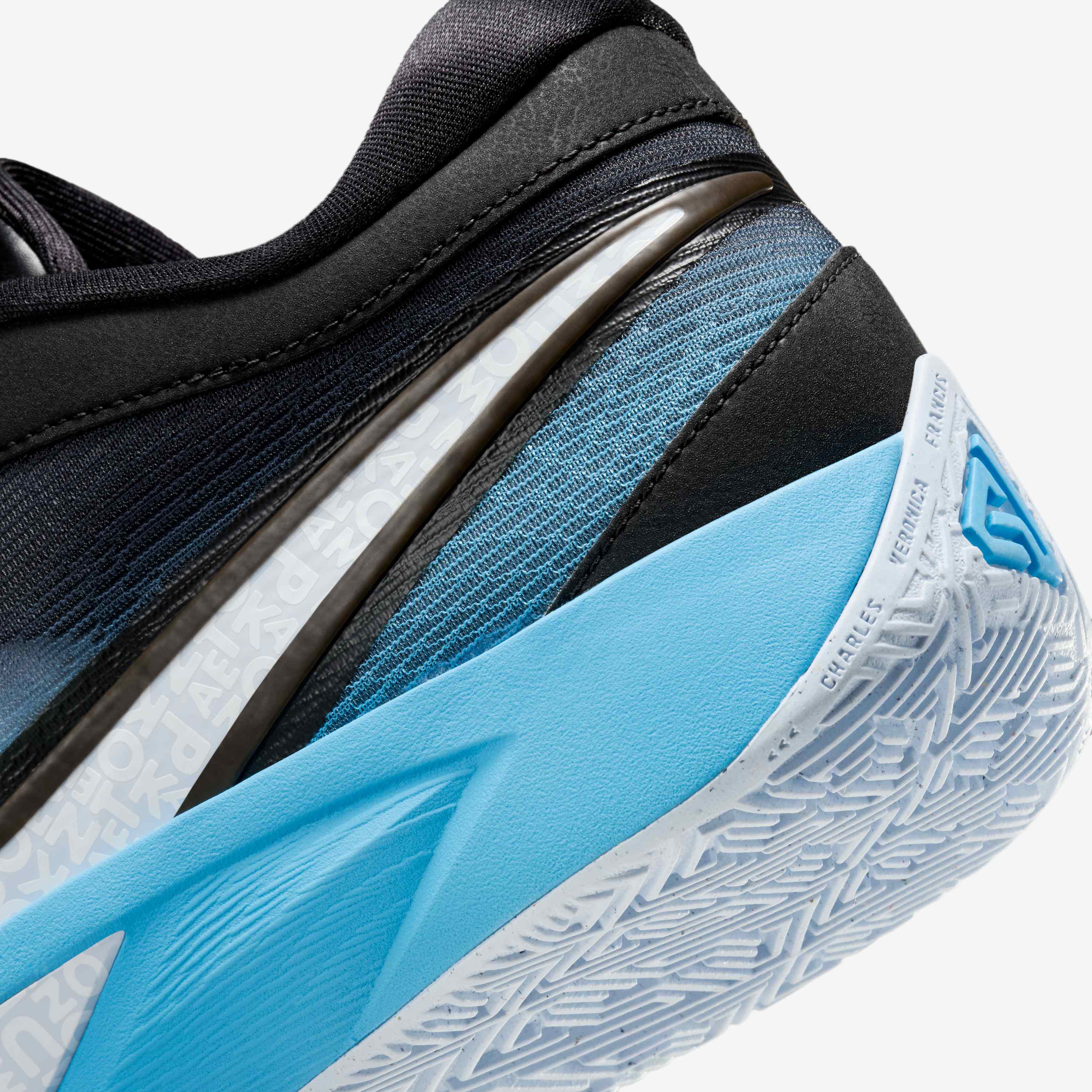 يانيس فريك 6 'كريسماس' image number 7