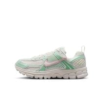 Nike Vomero 5