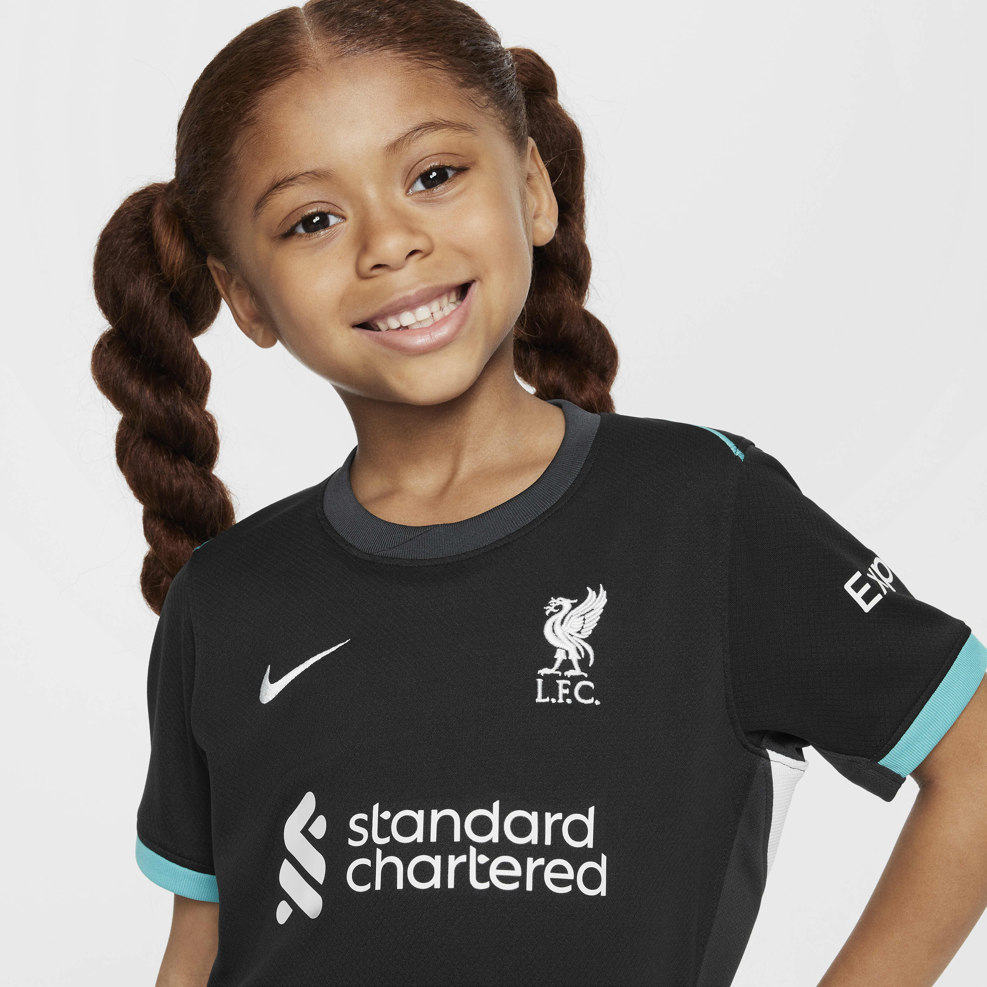 Liverpool F.C. 2024/25 Stadium Away image number 3