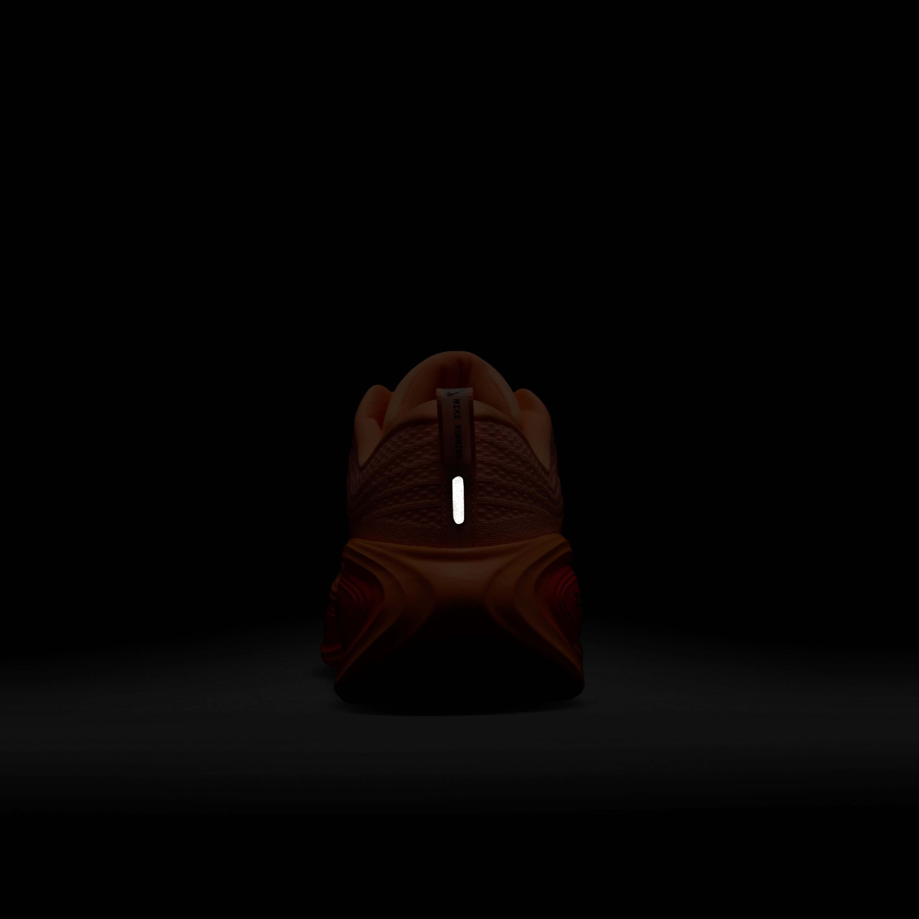 نايكي فوميرو بلس image number 9