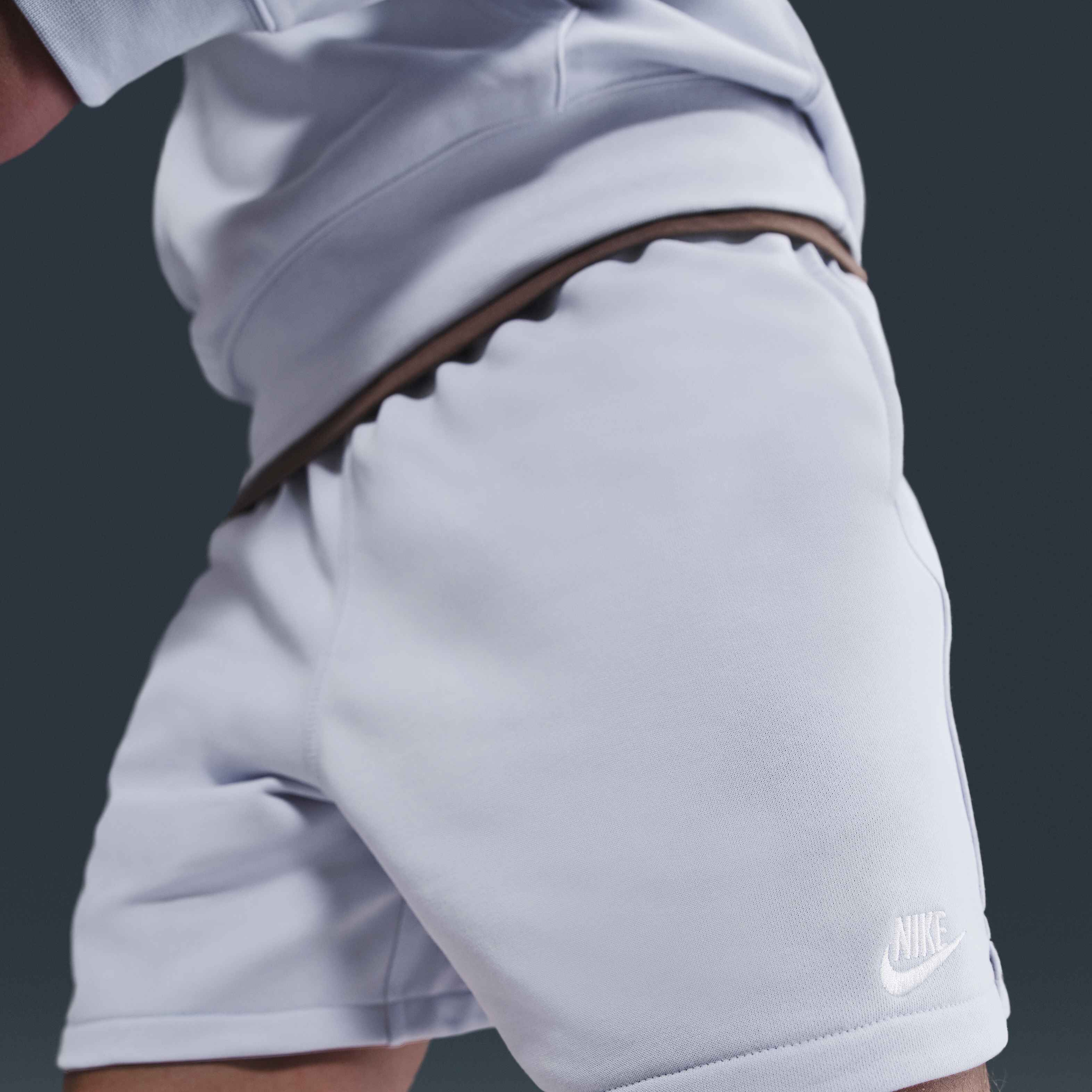 نايكي كلوب image number 4