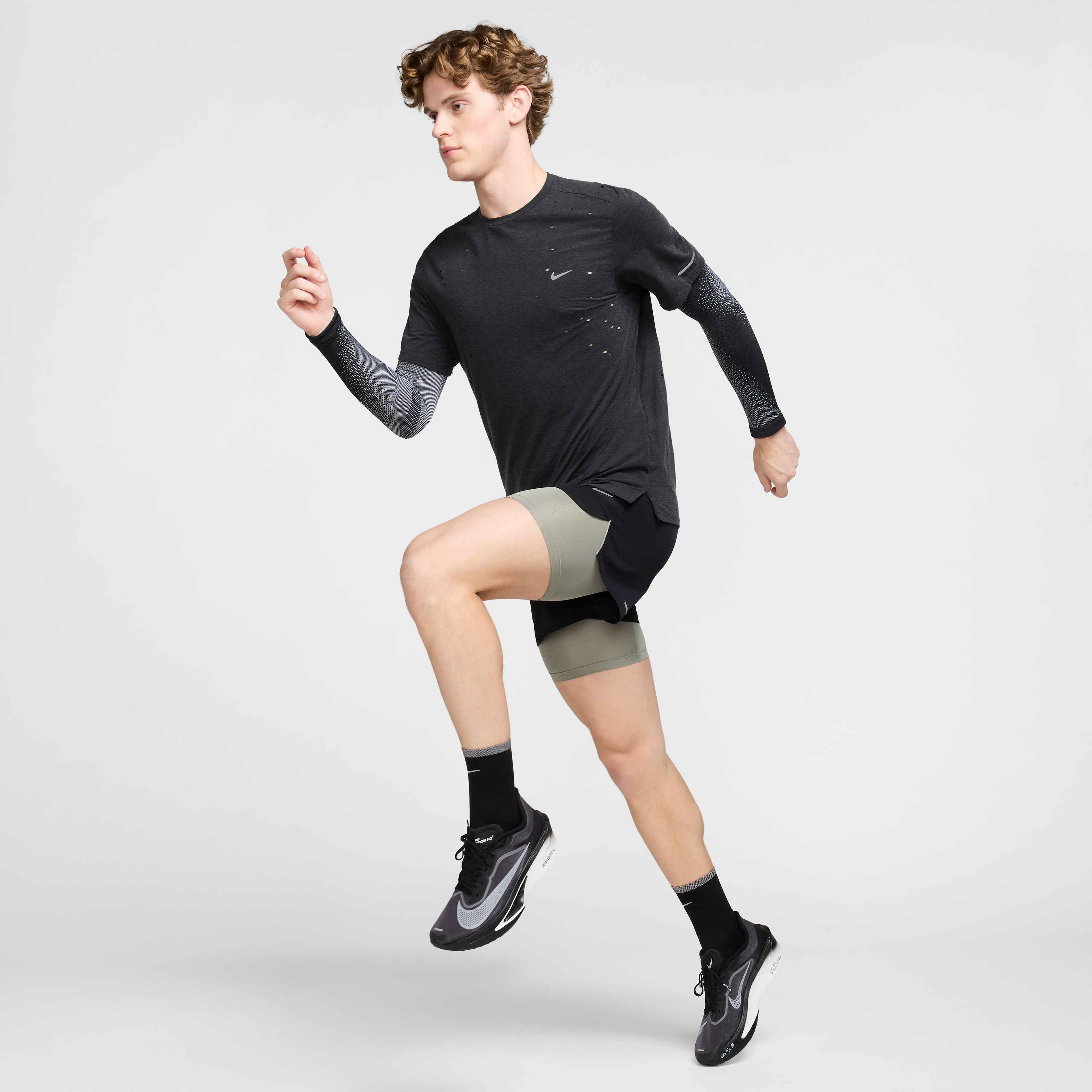 Nike Running Division image number 6