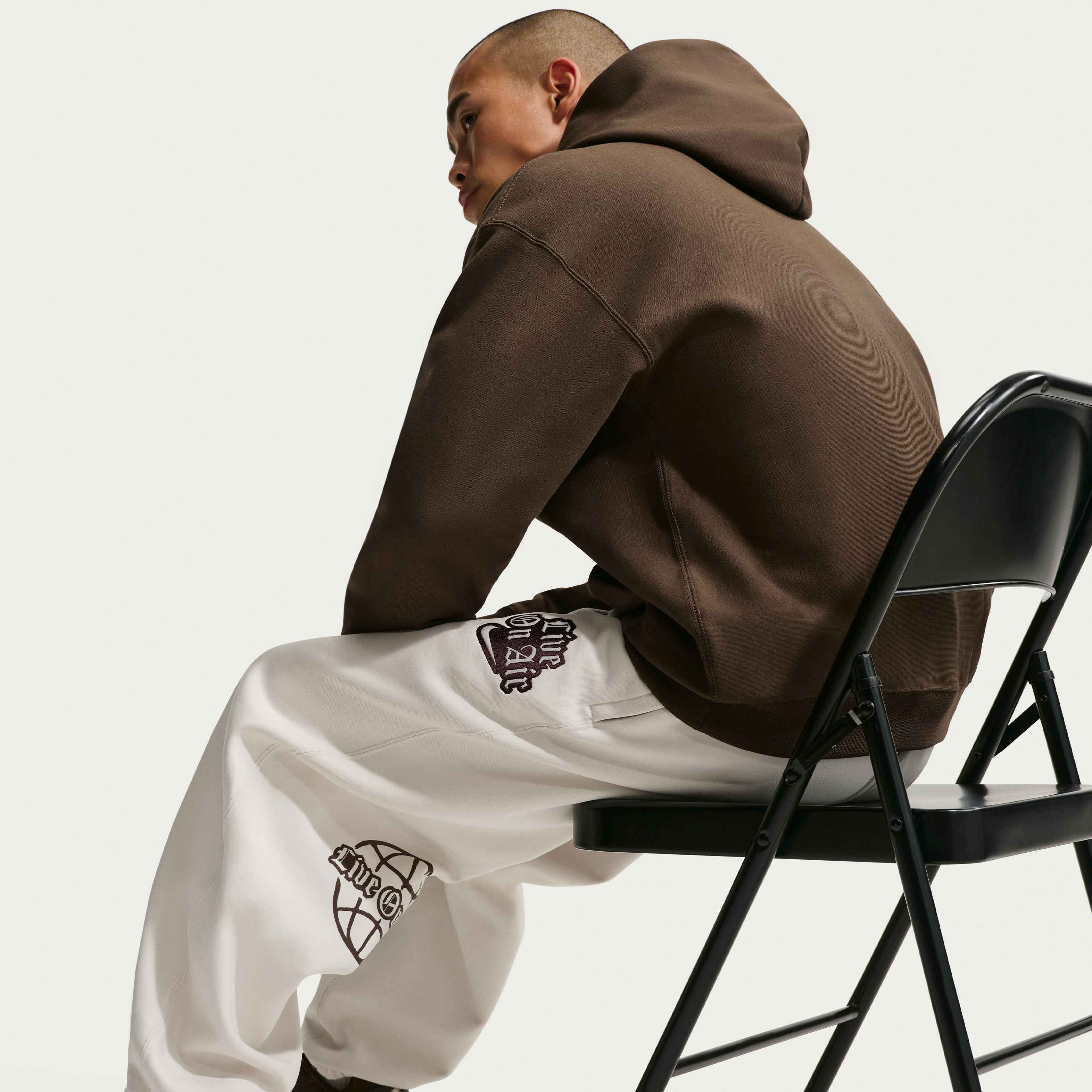 نايكي سولو سووش image number 3