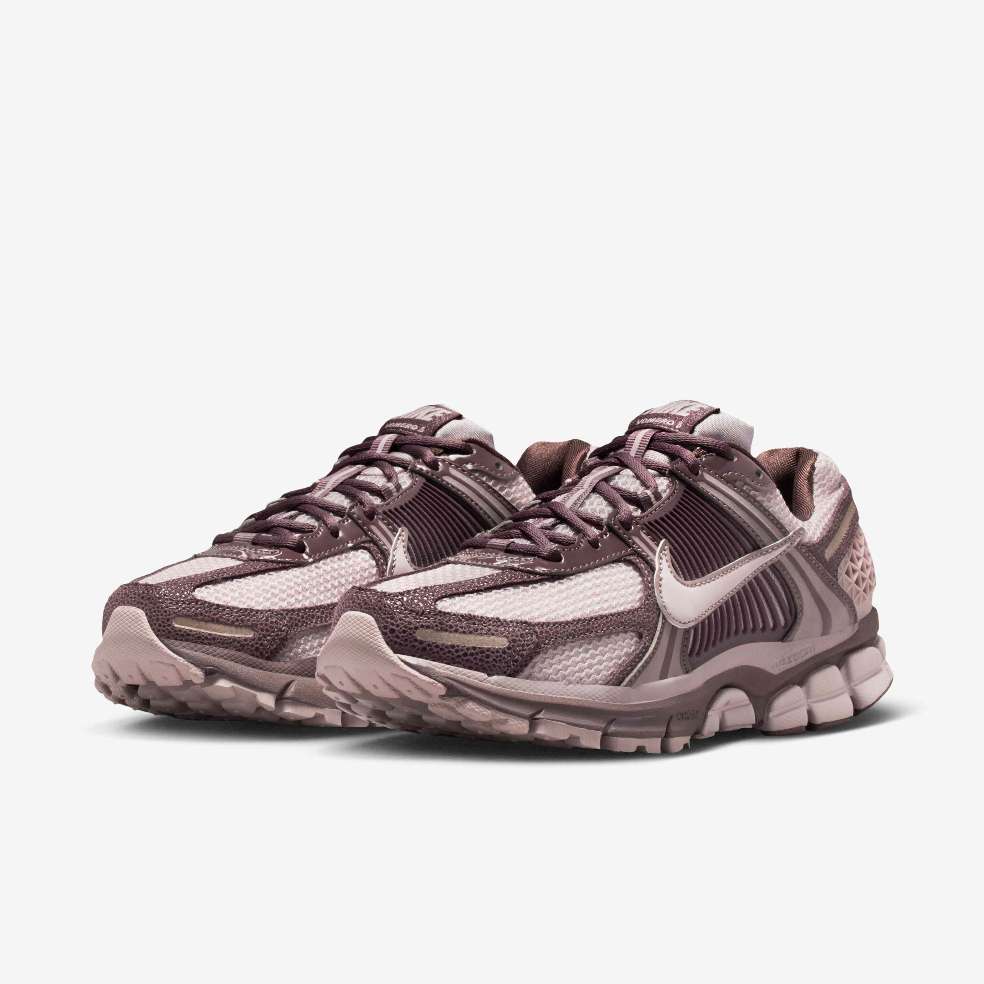 Nike Zoom Vomero 5 image number 4