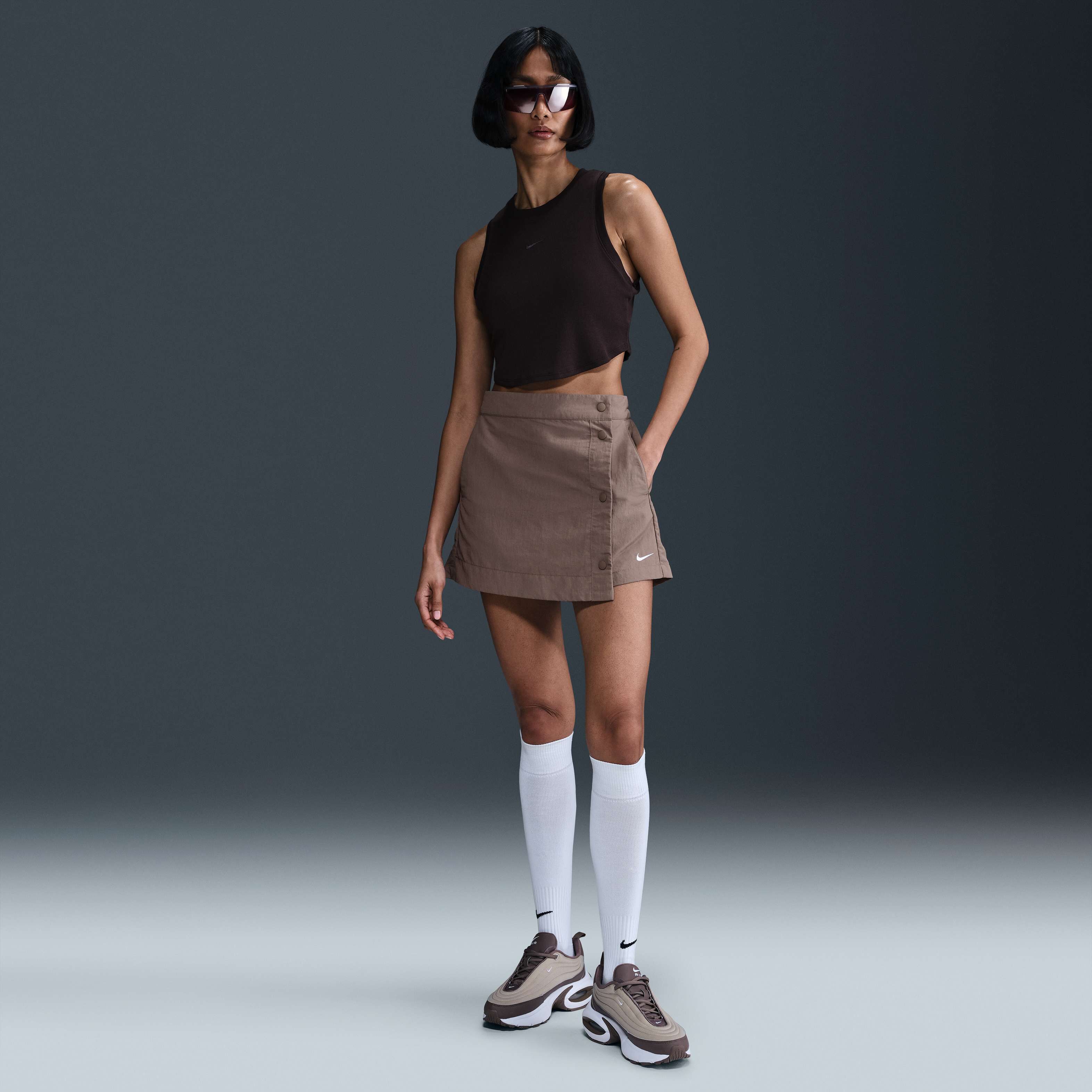 Nike Sportswear Essential image number 0