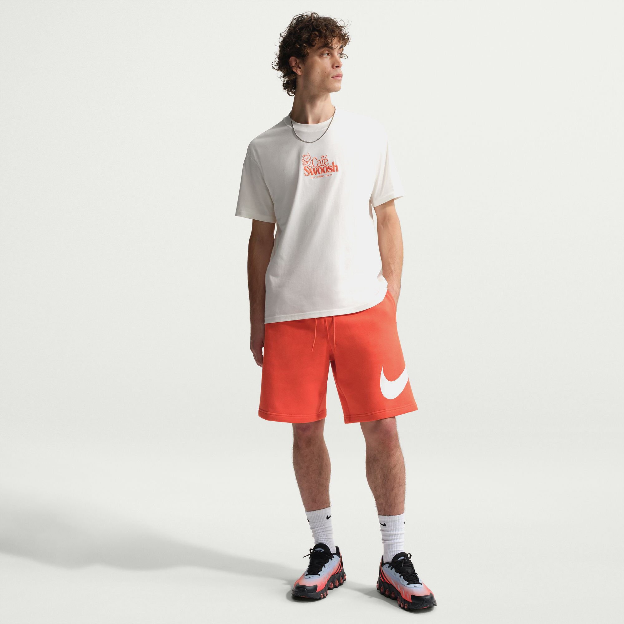 Nike Sportswear image number 0