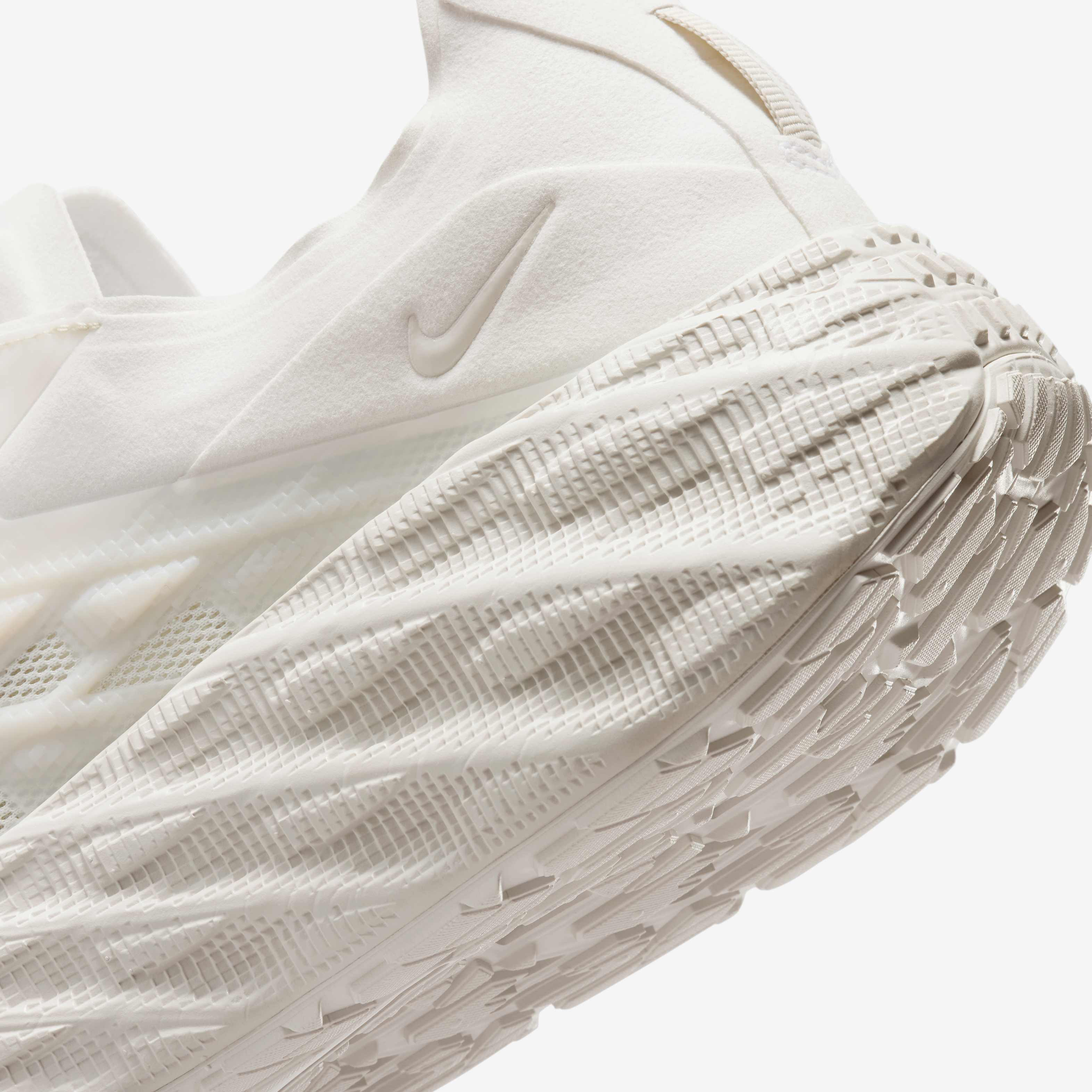 Nike Ava Edge image number 7