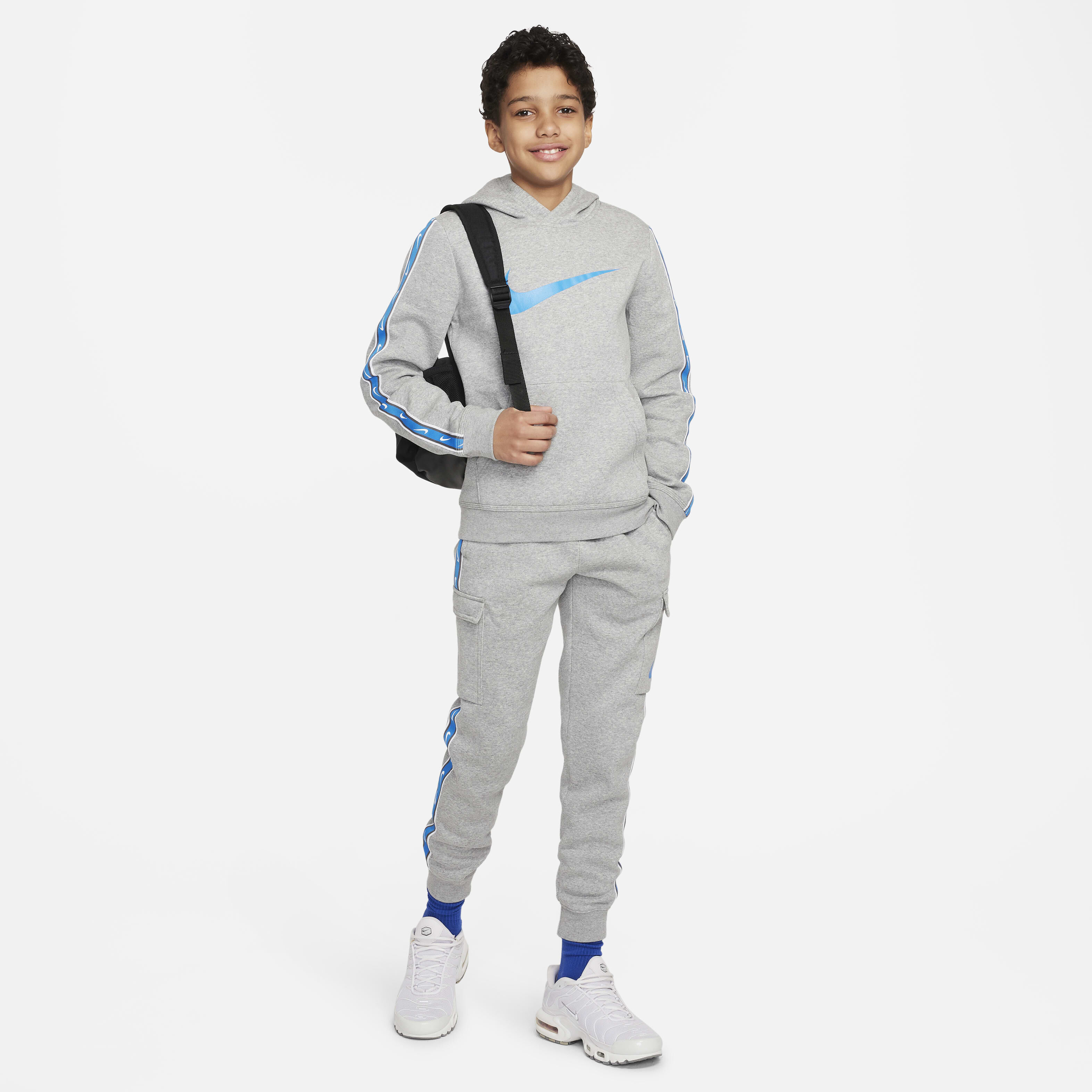 Nike Sportswear Repeat image number 5