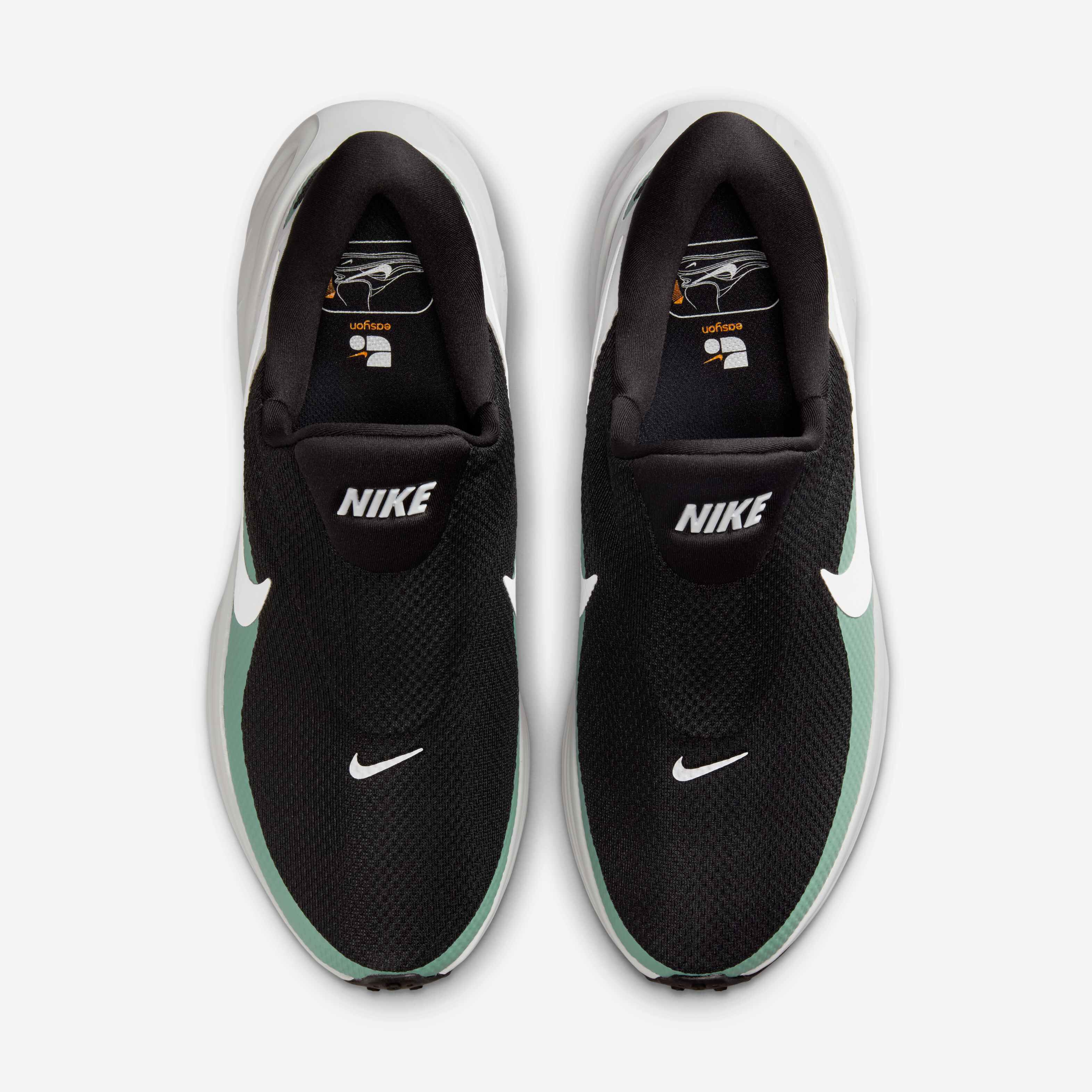 Nike Revolution 8 EasyOn image number 3