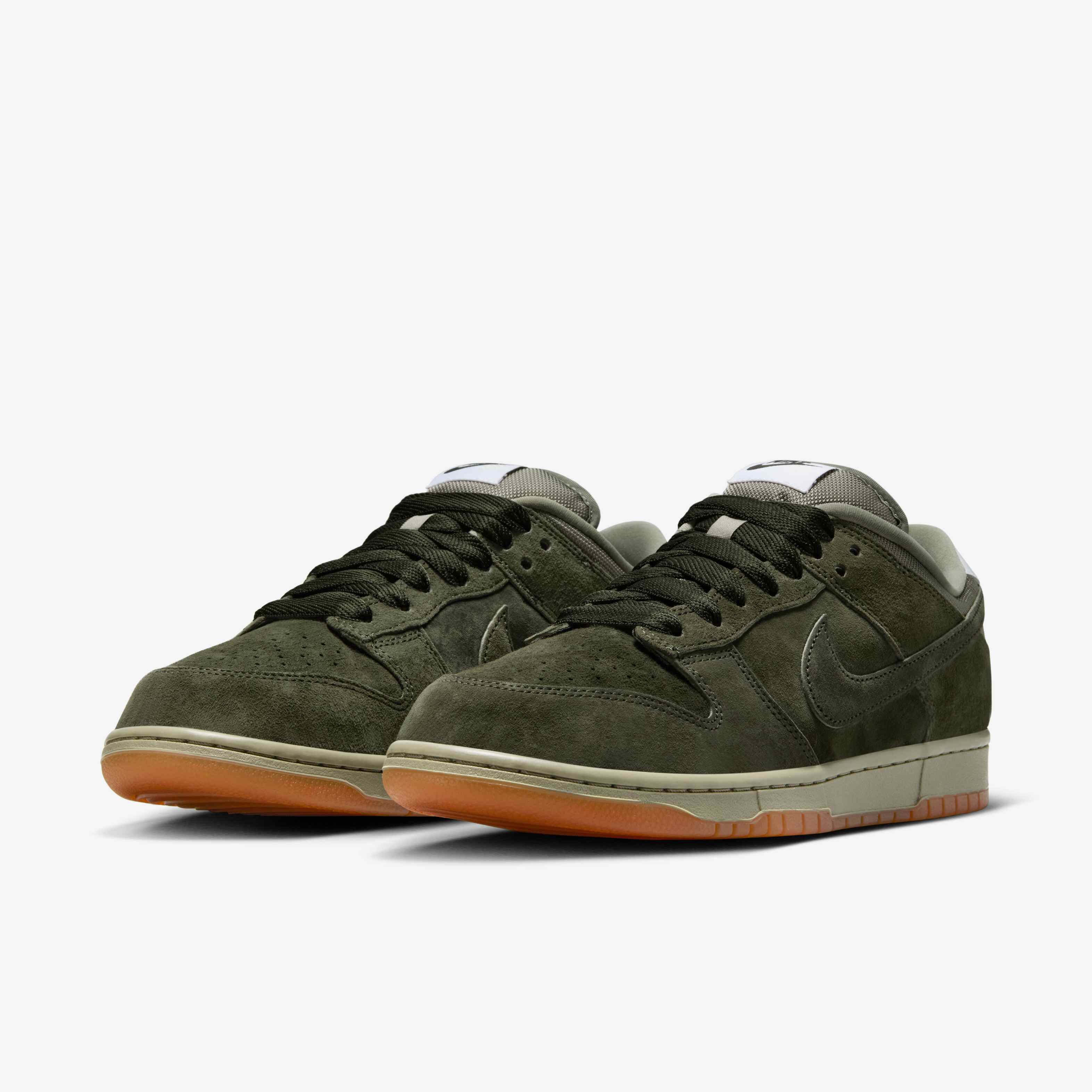 Nike SB Dunk Low Pro B image number 4