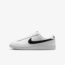 Nike Tennis Classic
