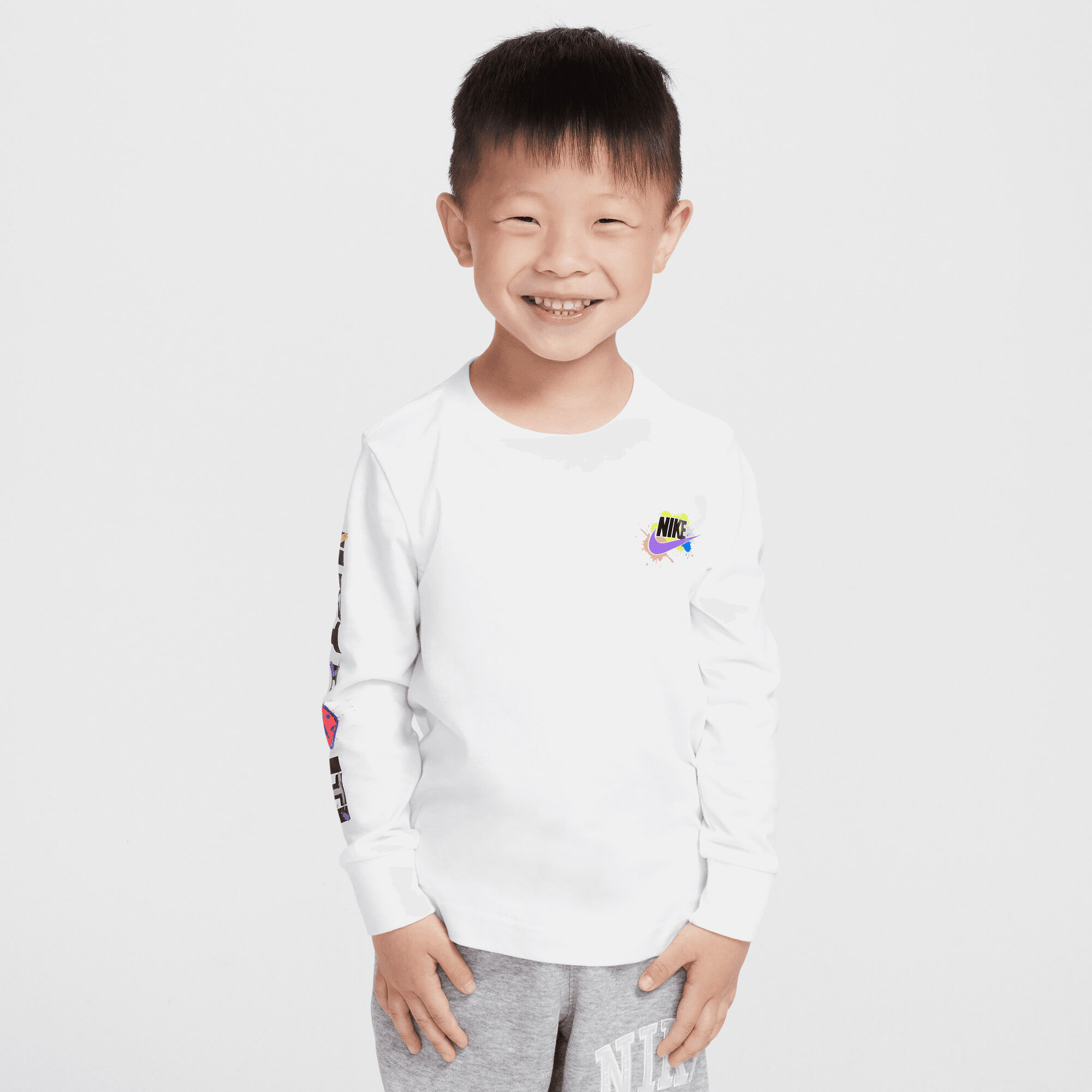 Nike "Express Yourself" image number 0