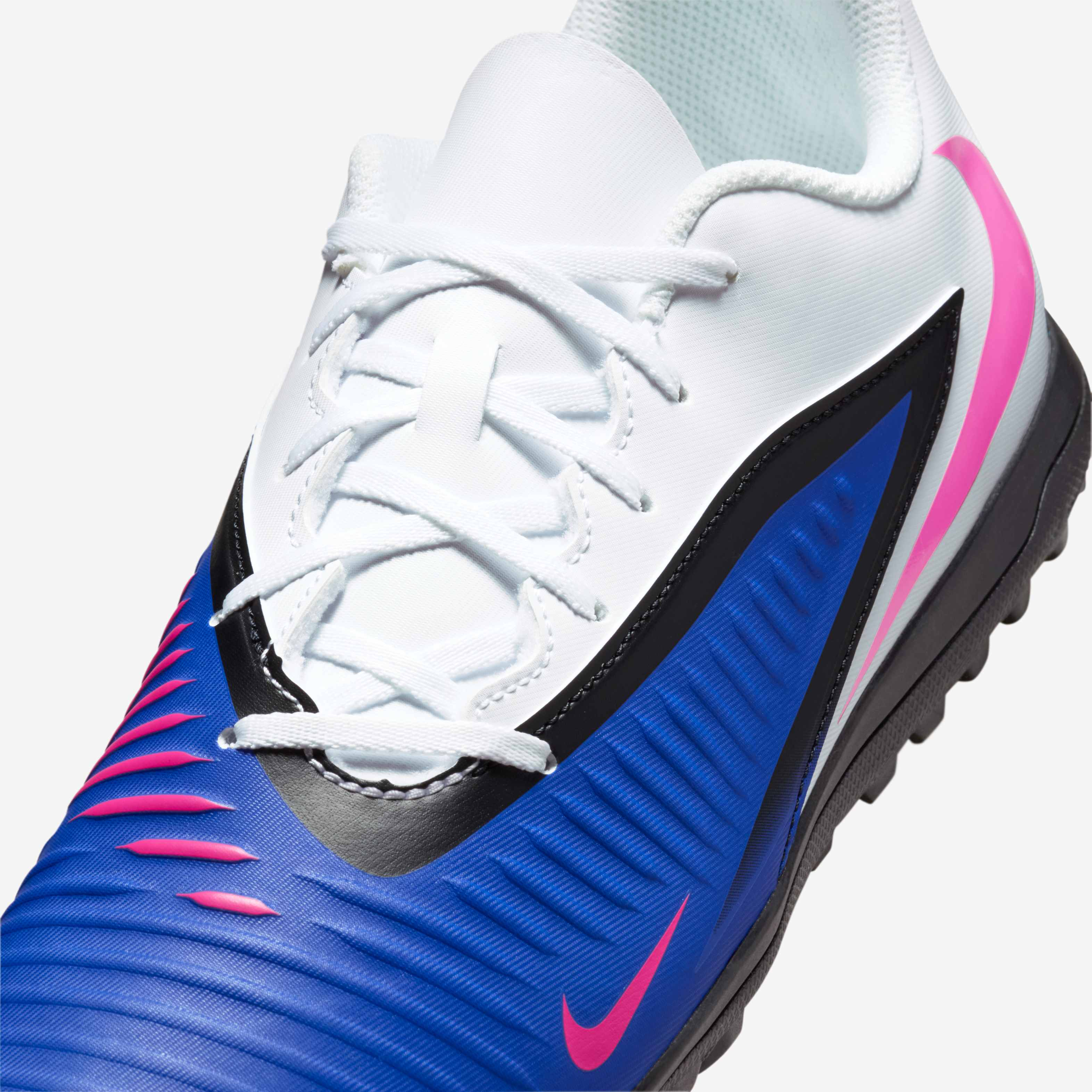 Nike Phantom 6 Low Club image number 6